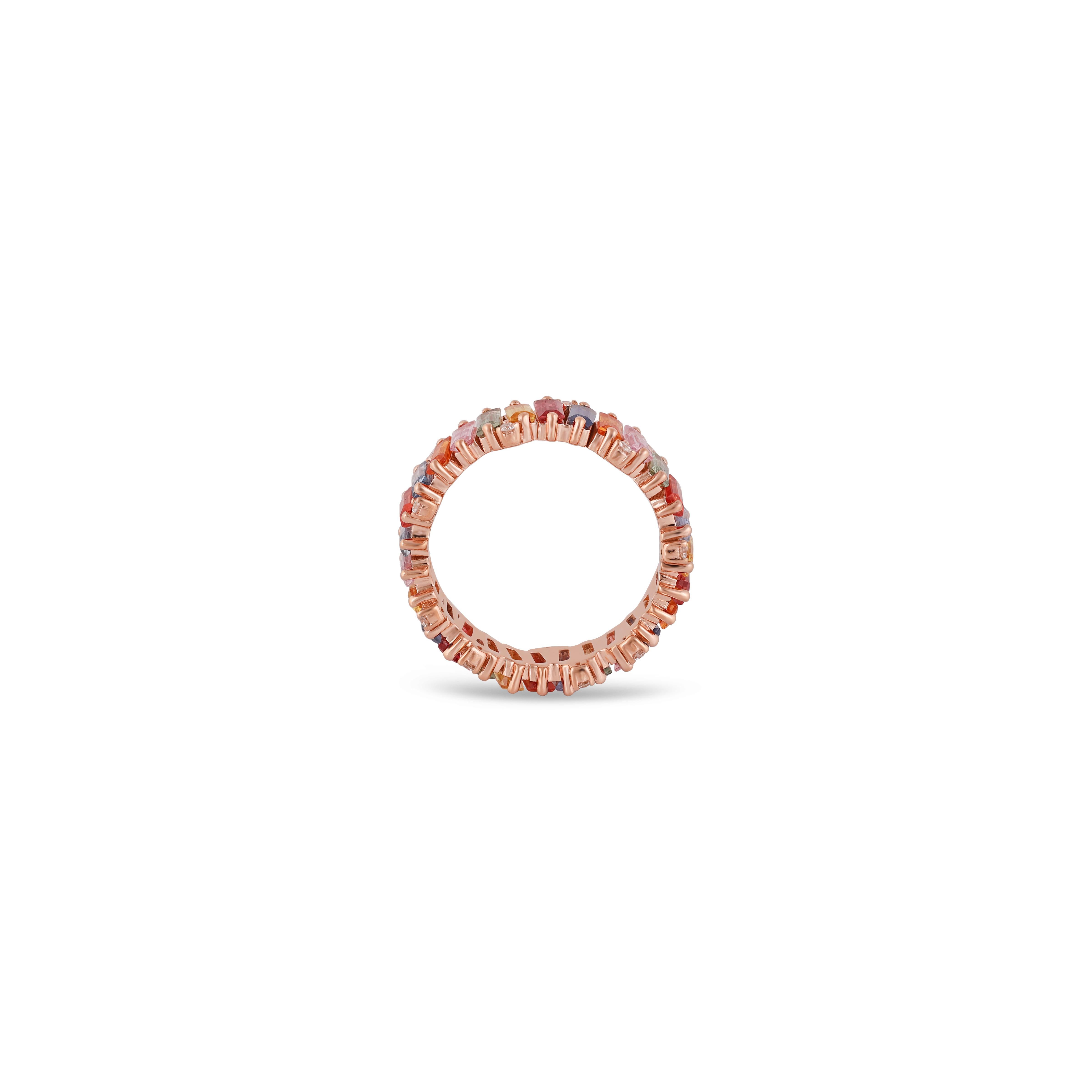 Modern 3.68 Carat Multi Sapphire Ring Band in 18K Gold For Sale