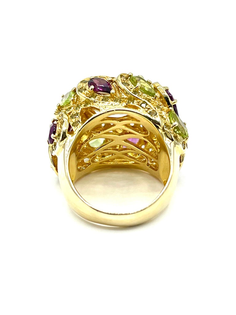 Women's or Men's 3.68 Carat Oval Citrine and Diamond Fashion Cocktail Ring For Sale