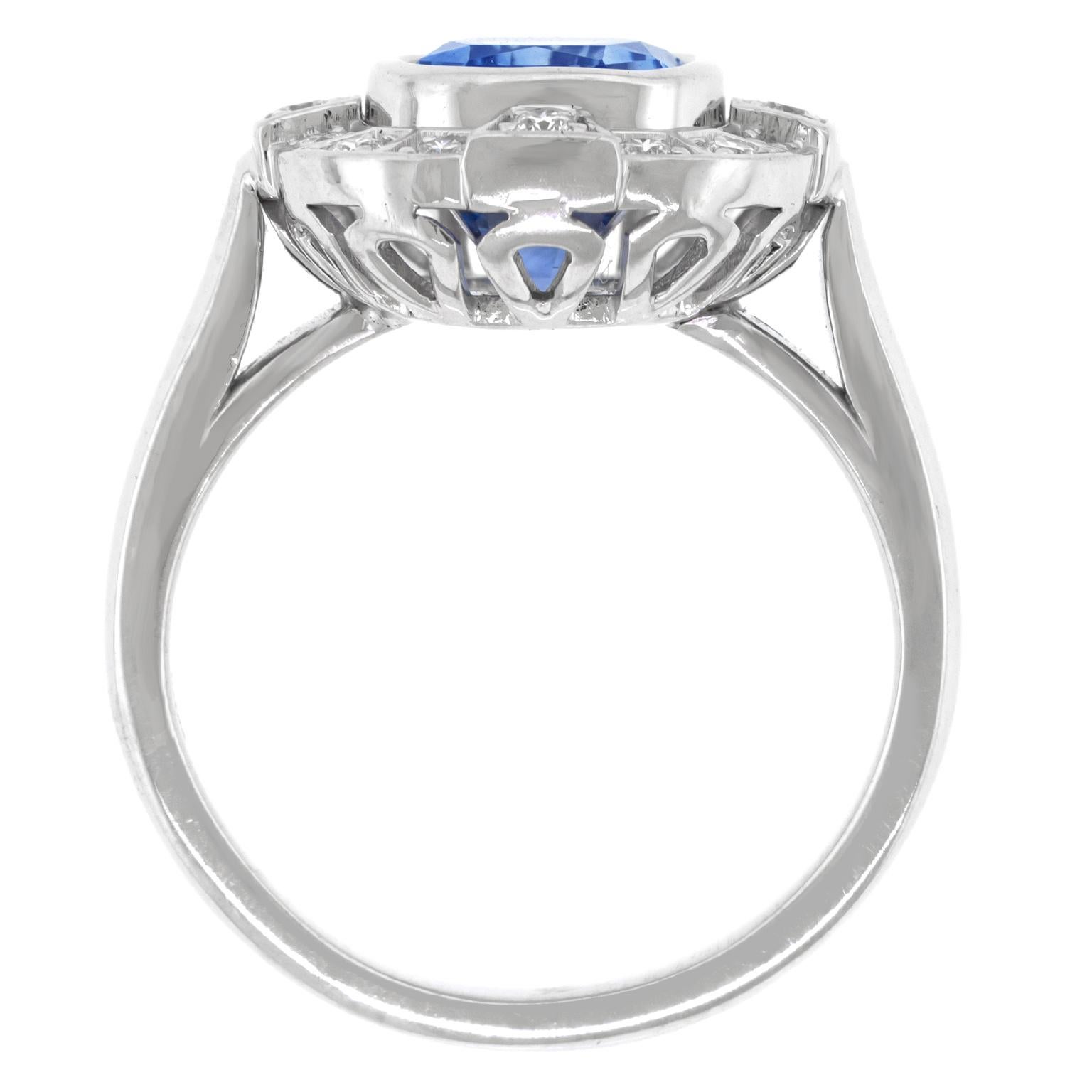3.68 Carat Sapphire & Diamond Ring For Sale 5