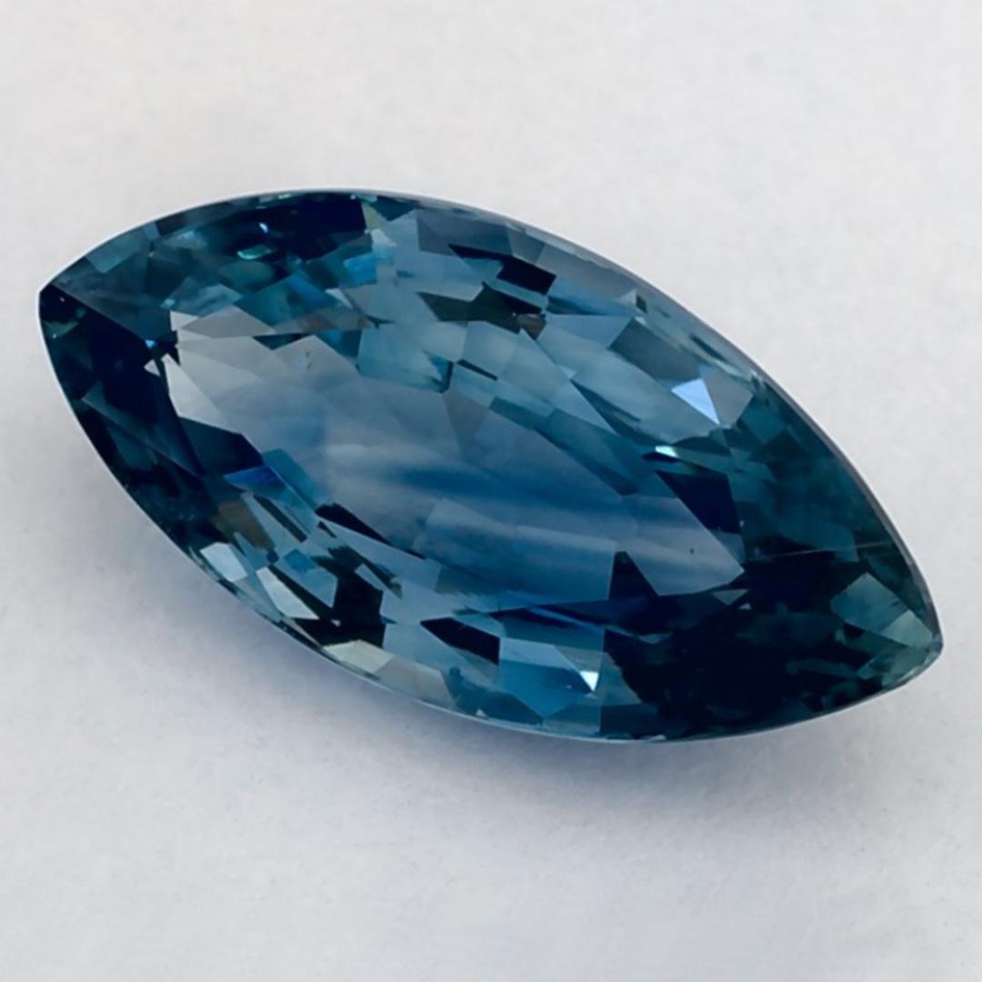 Taglio marquise 3.68 Ct Blue Sapphire Marquise Loose Gemstone in vendita