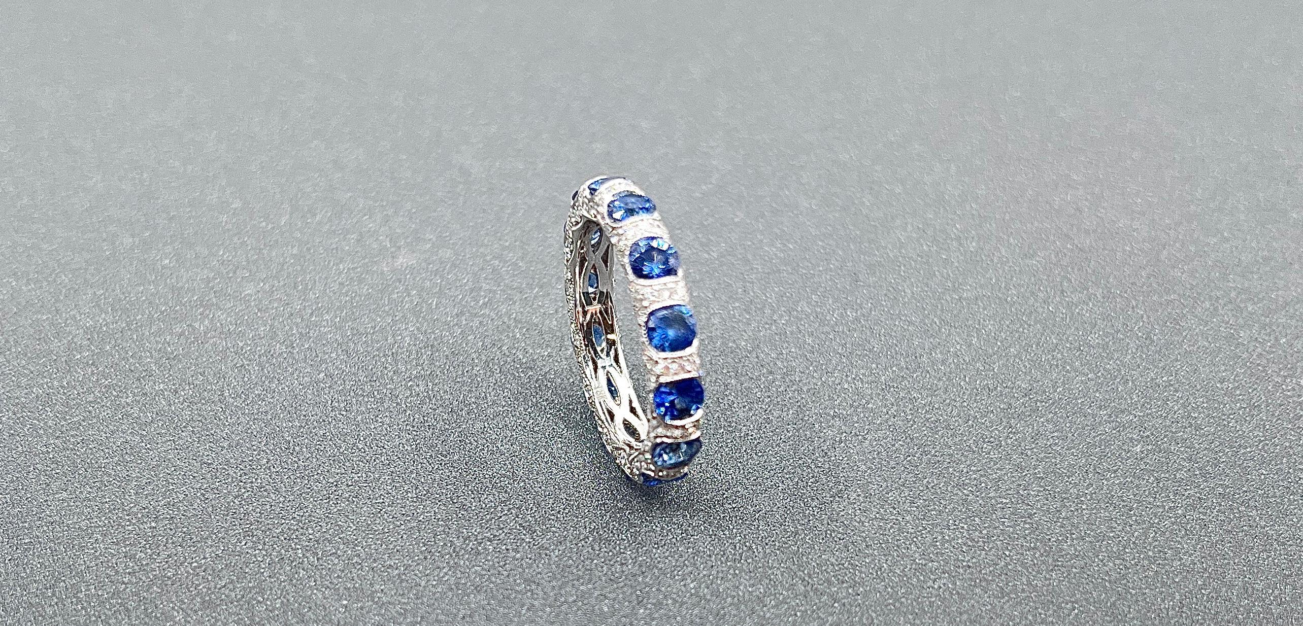 Women's or Men's 3.68 ct Natural Sapphire & Diamond Eternity Band For Sale
