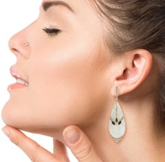 36,82 Carati di Madreperla Zaffiro Blu Diamante Orecchini a fascia in oro 18 carati