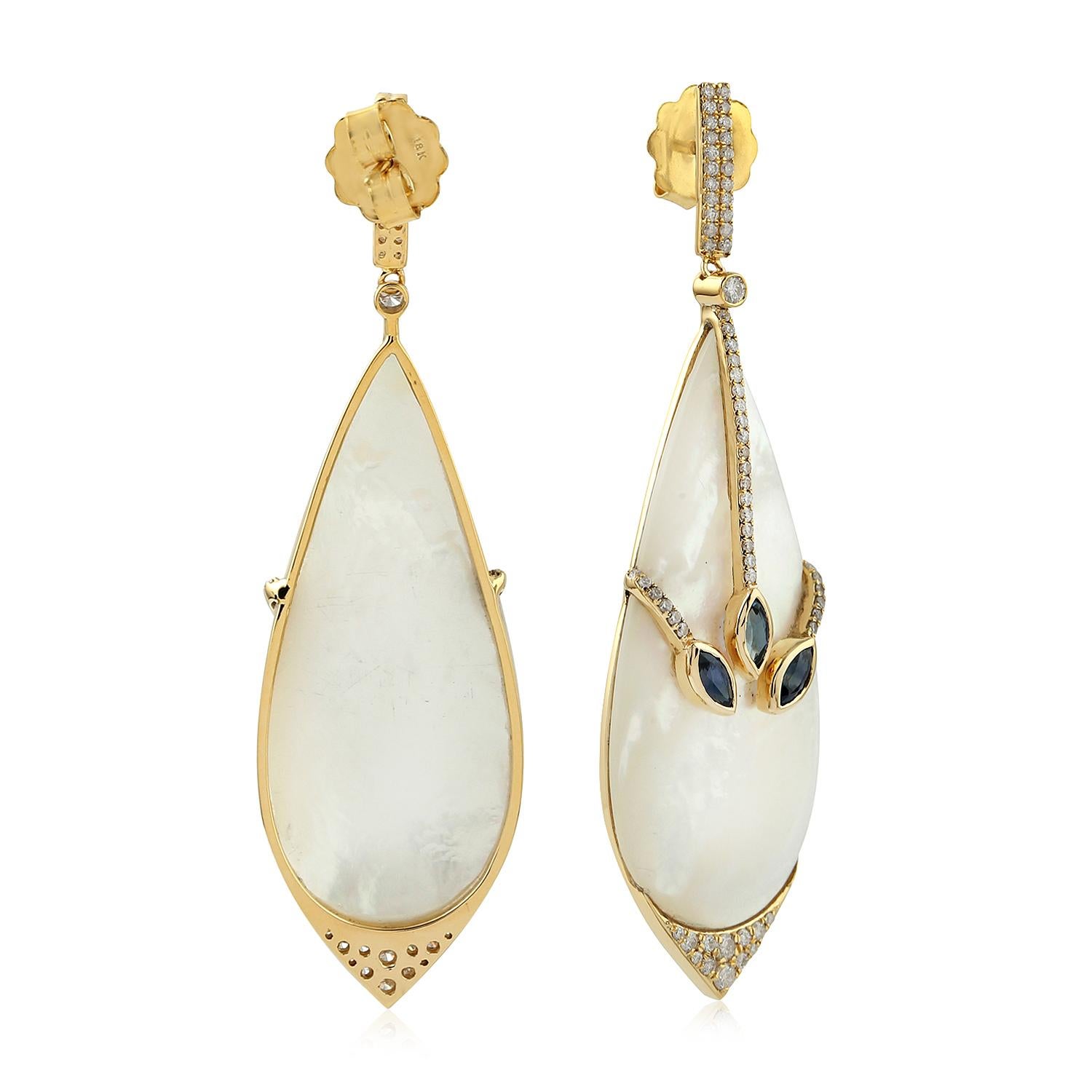 Contemporary 36.82ct Pearl Dangle Earrings With Blue Sapphire & Diamonds In 18k yellow Gold For Sale