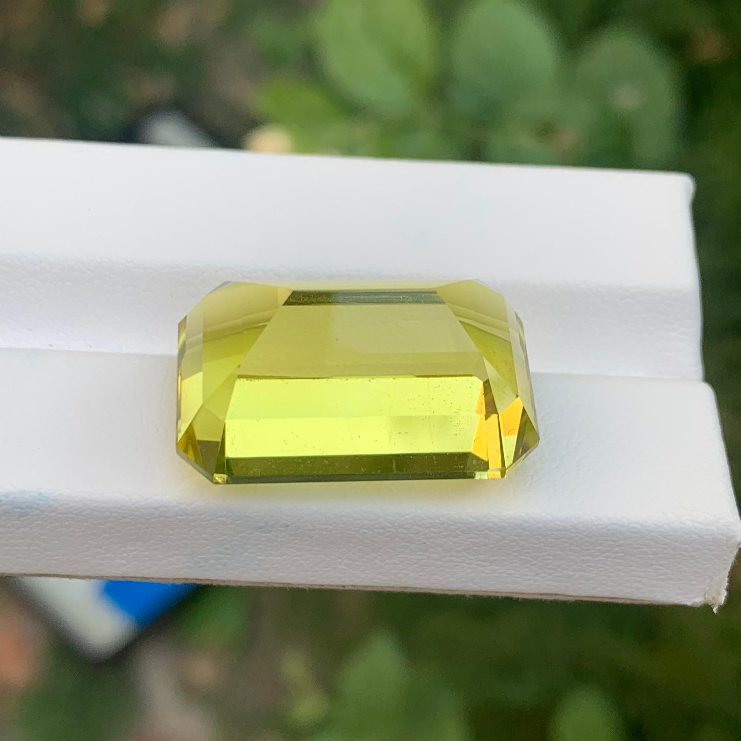 36.85 Carat Natural Loose Green Gold Lemon Quartz Emerald Shape Gemstone For Sale 2