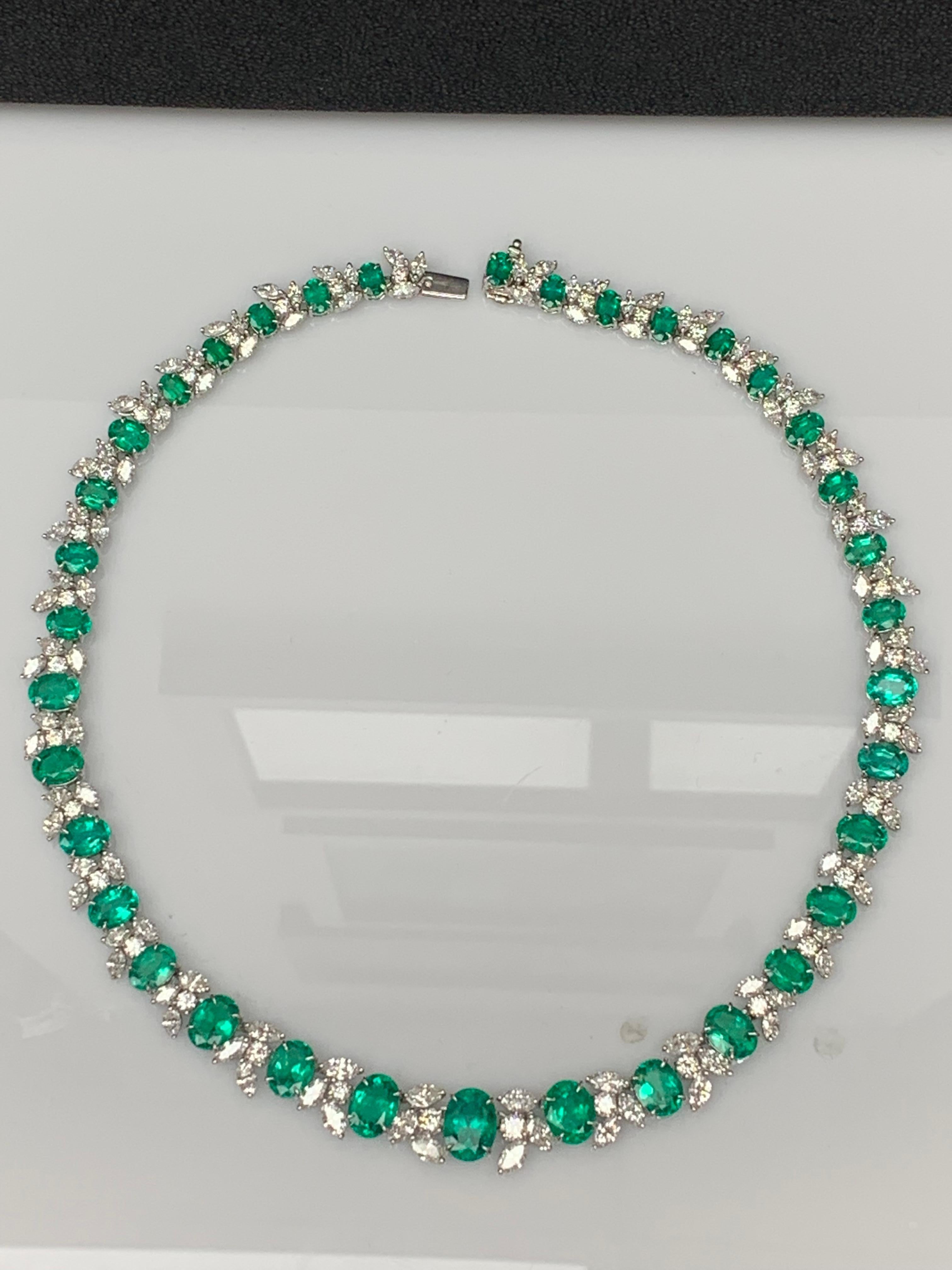 36.87 Carat Emerald and White mixed cut Diamond Necklace in 18k White Gold For Sale 4