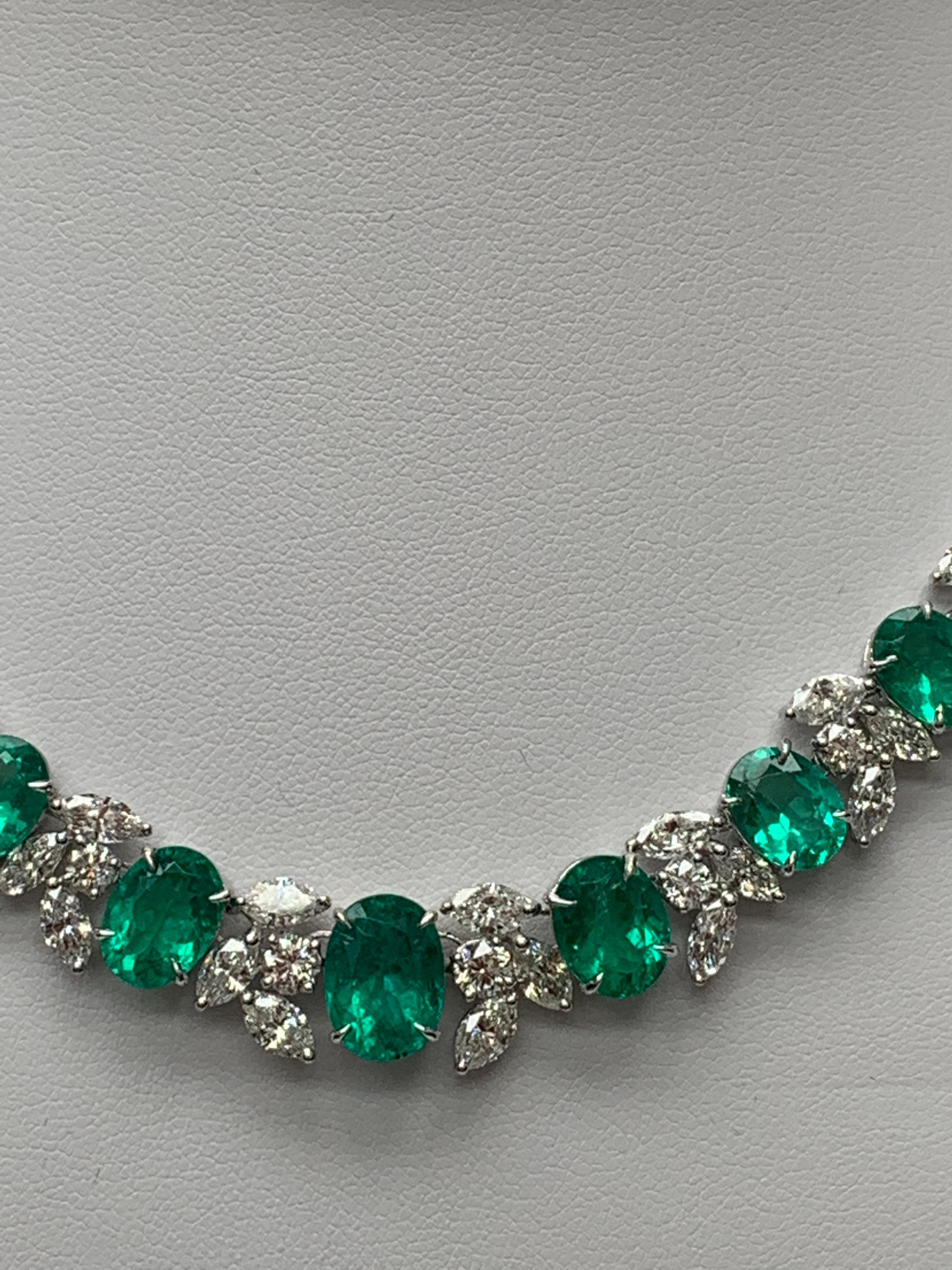 Contemporary 36.87 Carat Emerald and White mixed cut Diamond Necklace in 18k White Gold For Sale