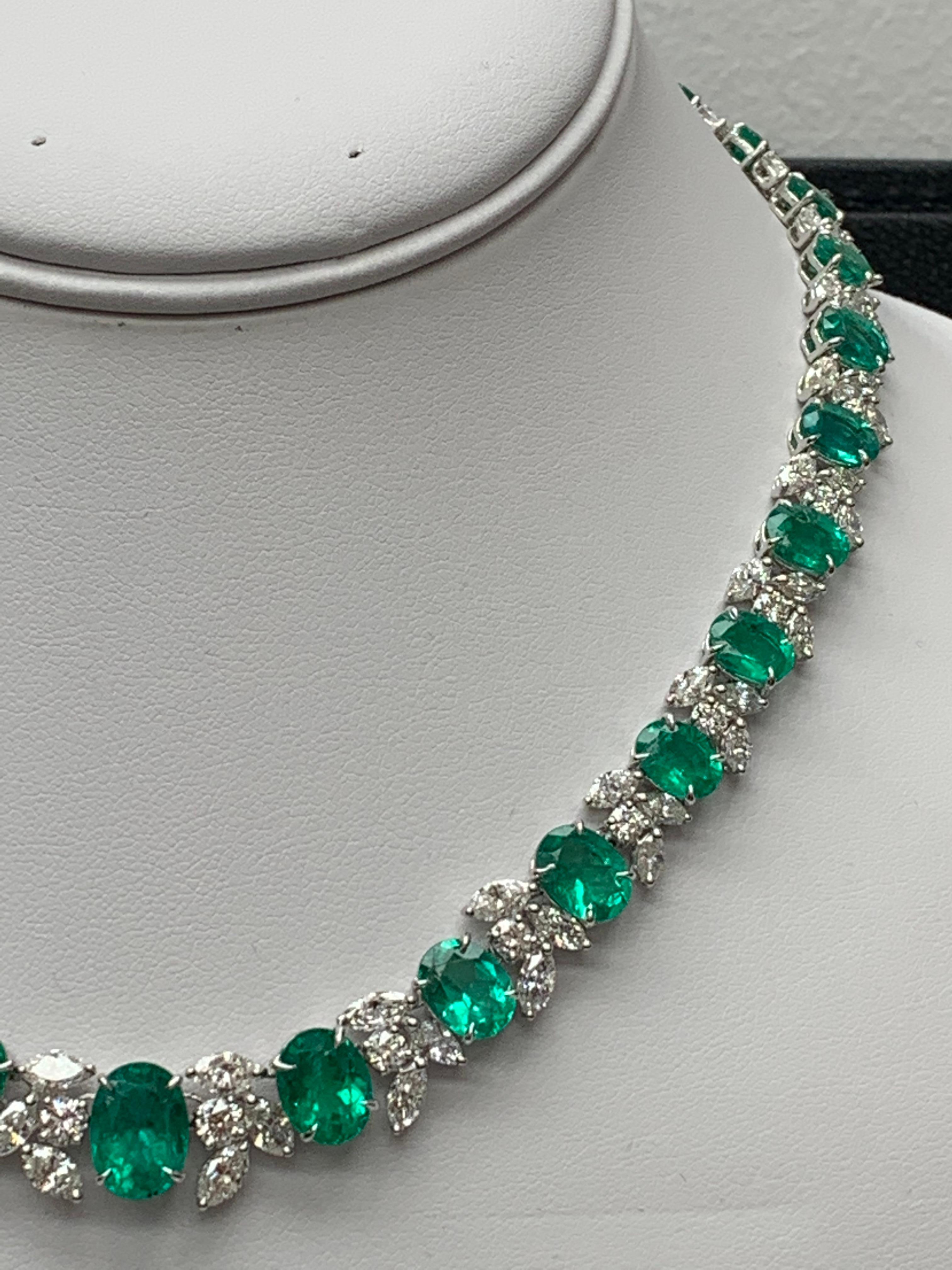 Oval Cut 36.87 Carat Emerald and White mixed cut Diamond Necklace in 18k White Gold For Sale