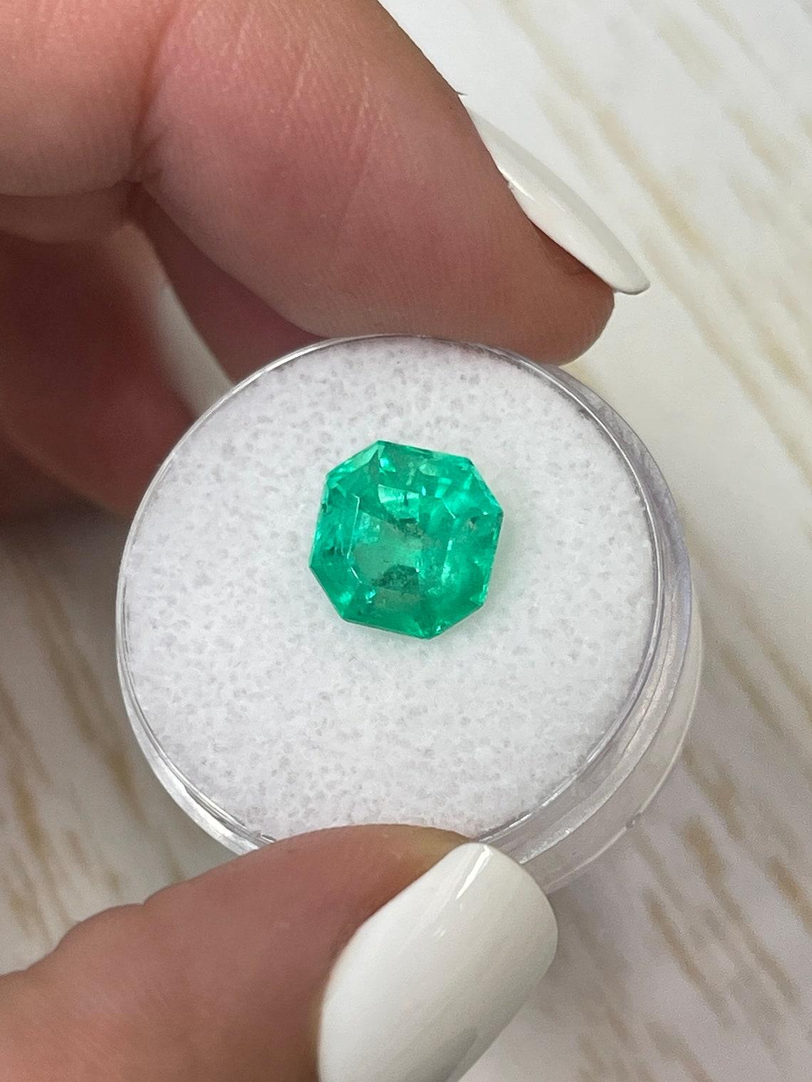 Moderne 3.68ct Luminous Asscher Cut Muzo Green Emerald 9x9 Genuine May Birthstone (pierre de naissance de mai) en vente