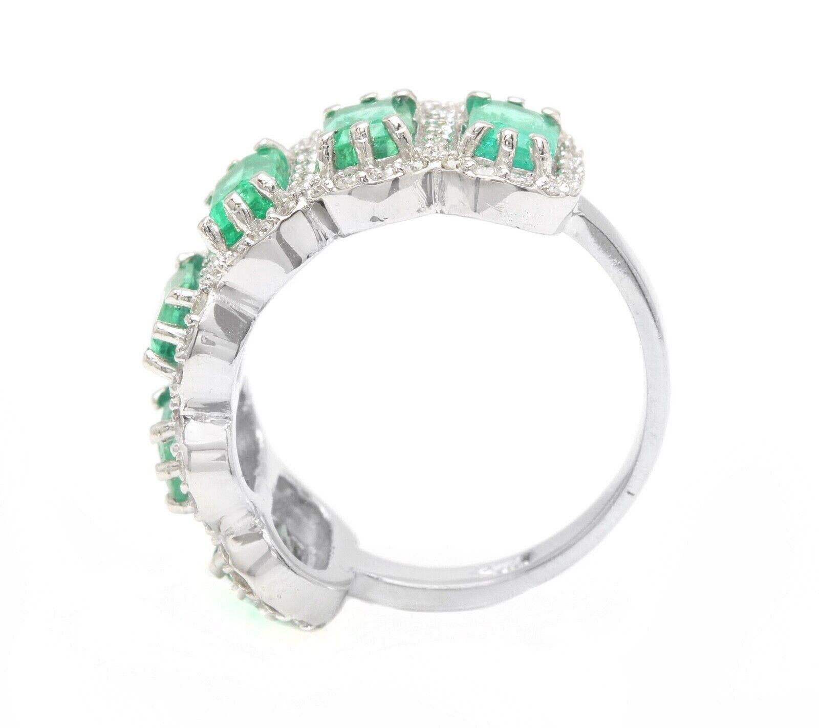 3.68ct Natural Emerald & Diamond 14K Solid White Gold Ring In New Condition For Sale In Los Angeles, CA