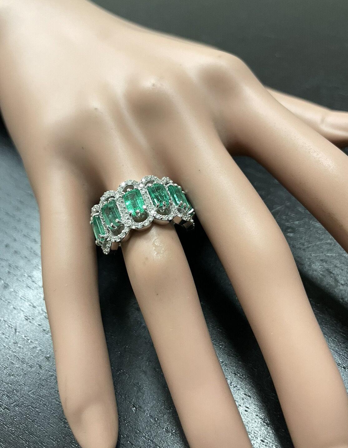 3.68ct Natural Emerald & Diamond 14K Solid White Gold Ring For Sale 2