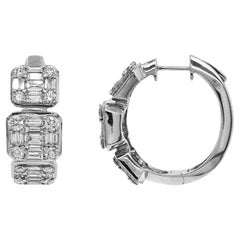 Boucles d'oreilles en or blanc avec diamants blancs de 3.69 carat