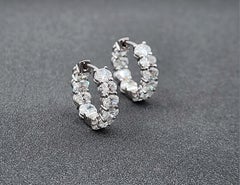 Diamante Ovalado de 3,69 ct Abrazos Este-Oeste