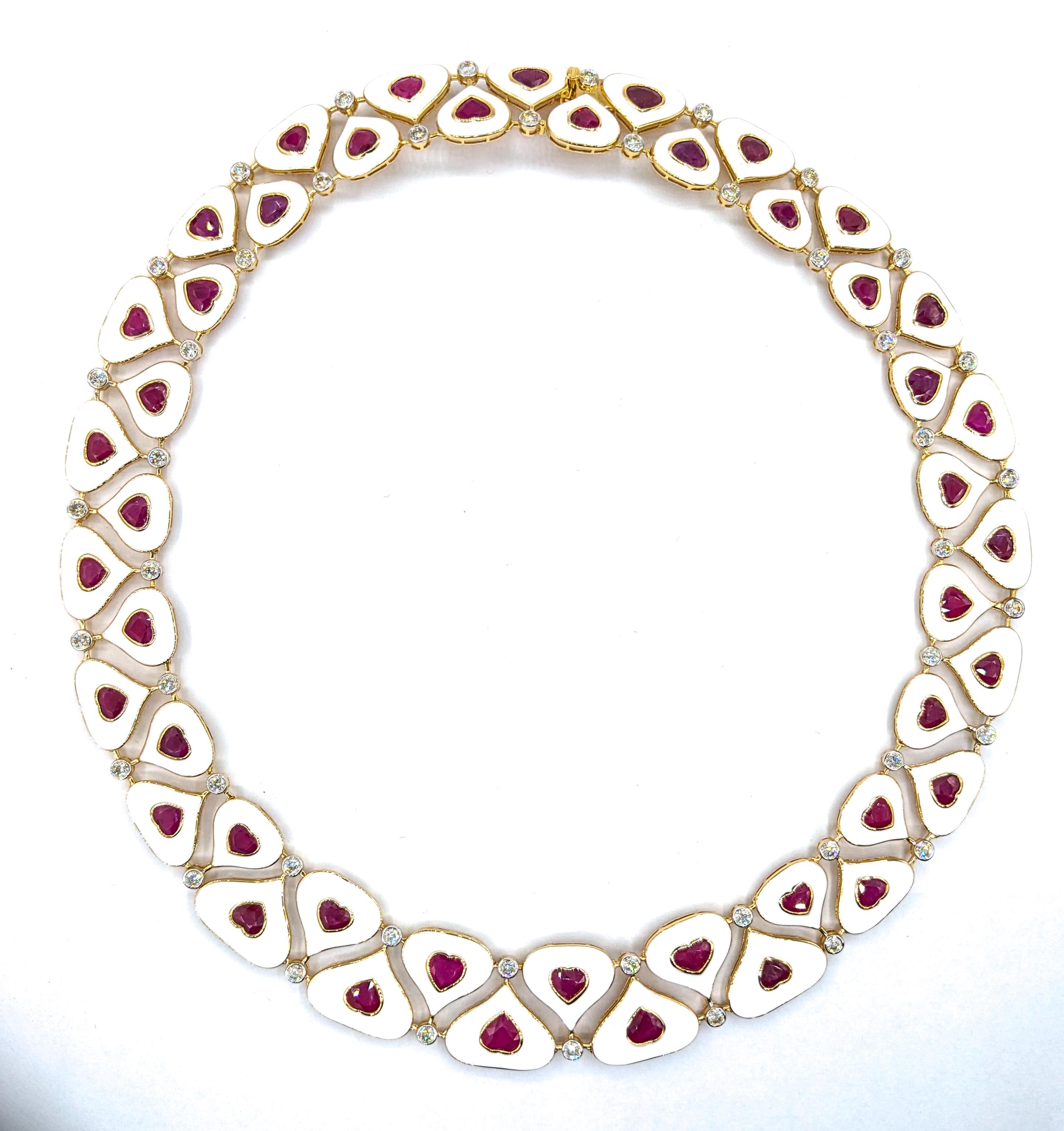 36.93ctw Hand White Enameled Burmese Rubies & 4.11ctw Diamonds Necklace In Yello Pour femmes en vente