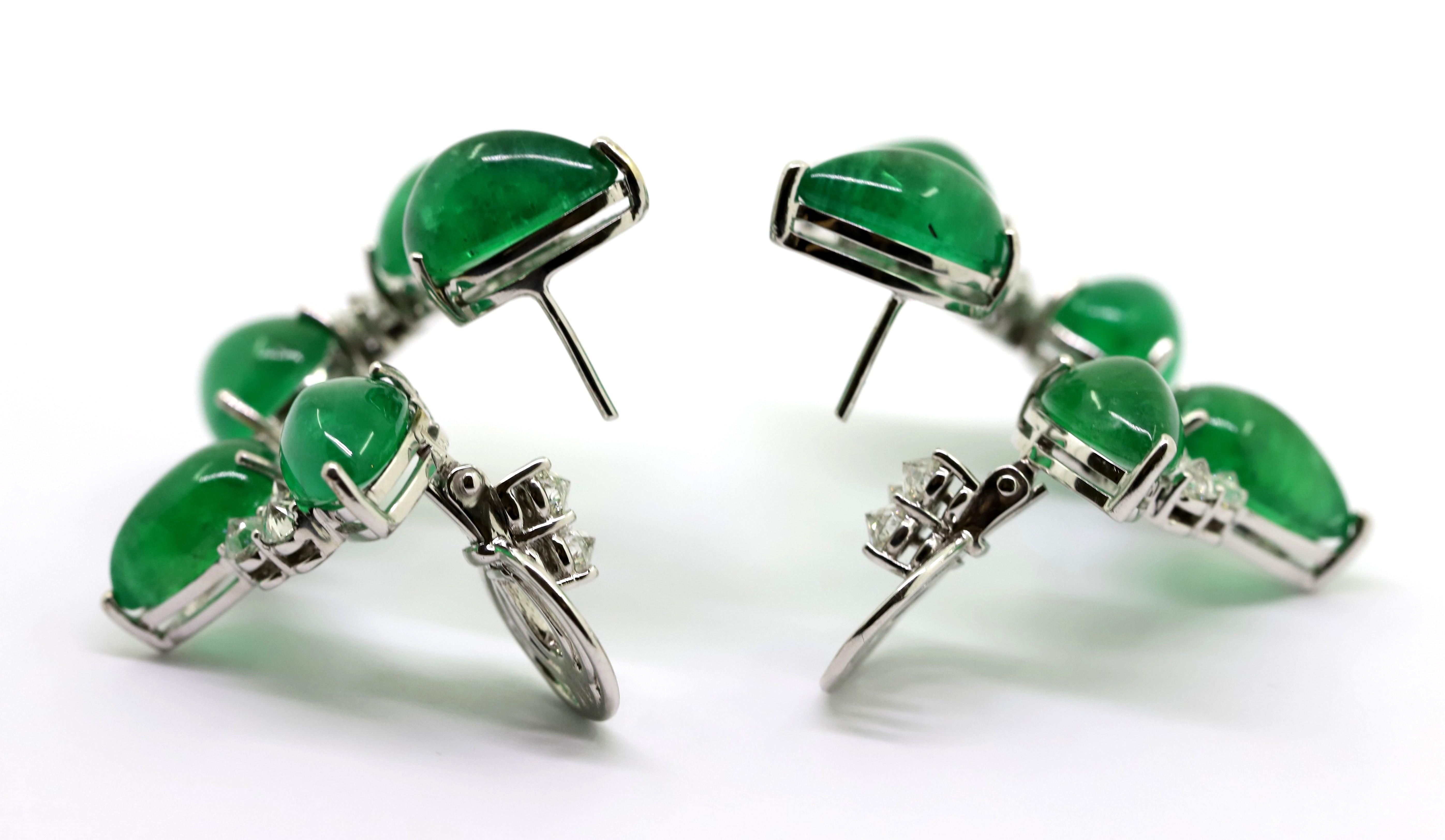 36.95 Carat Cabochon Emerald and 3.50 Carat White Diamonds Clip-On Earrings In New Condition For Sale In Milano, IT