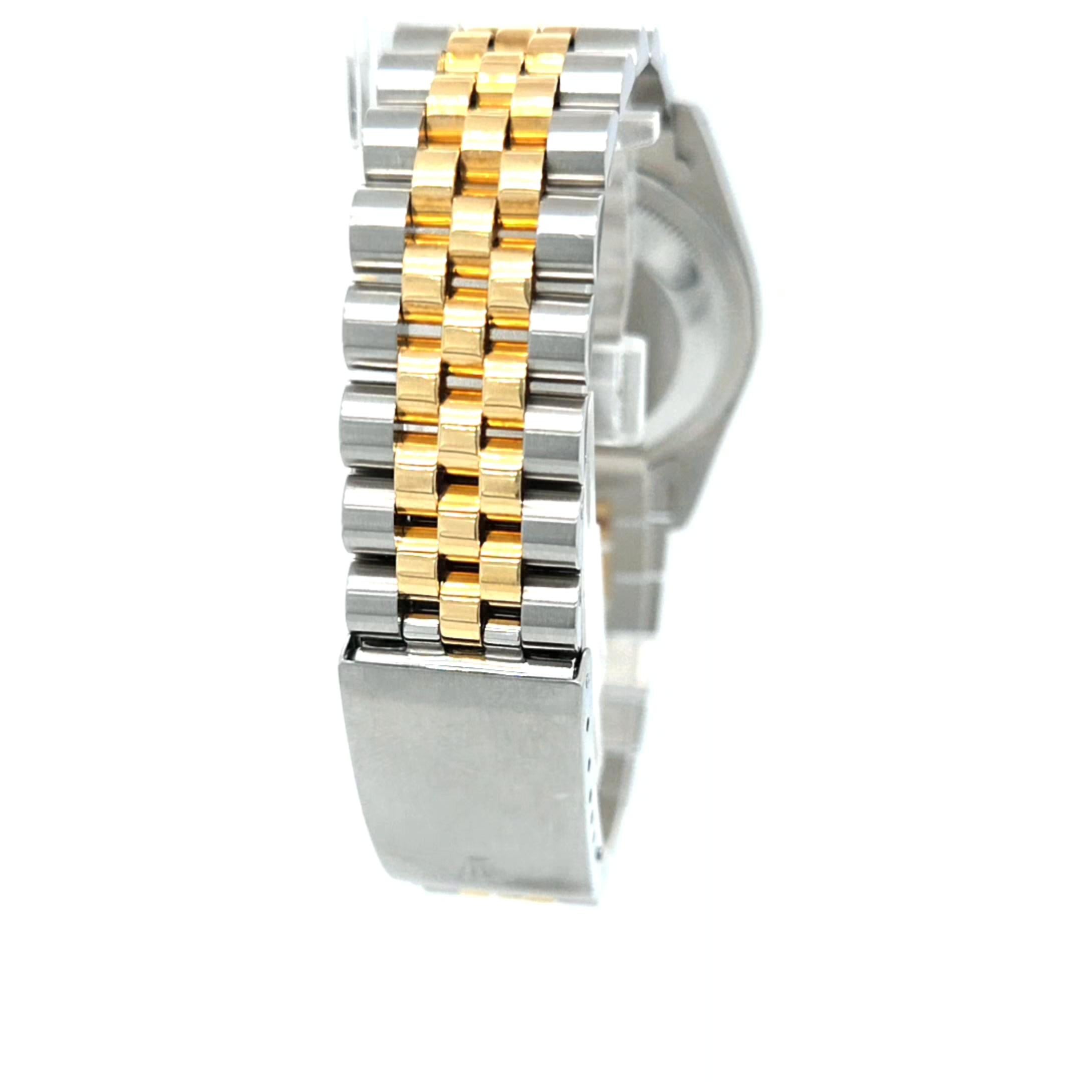 Cette Rolex Datejust 36 mm (Réf. 16233) d'occasion est un exemple raffiné de l'un des garde-temps les plus emblématiques de Rolex, alliant artisanat de luxe et design intemporel. Produite vers 1988, cette montre bicolore en acier inoxydable et en or