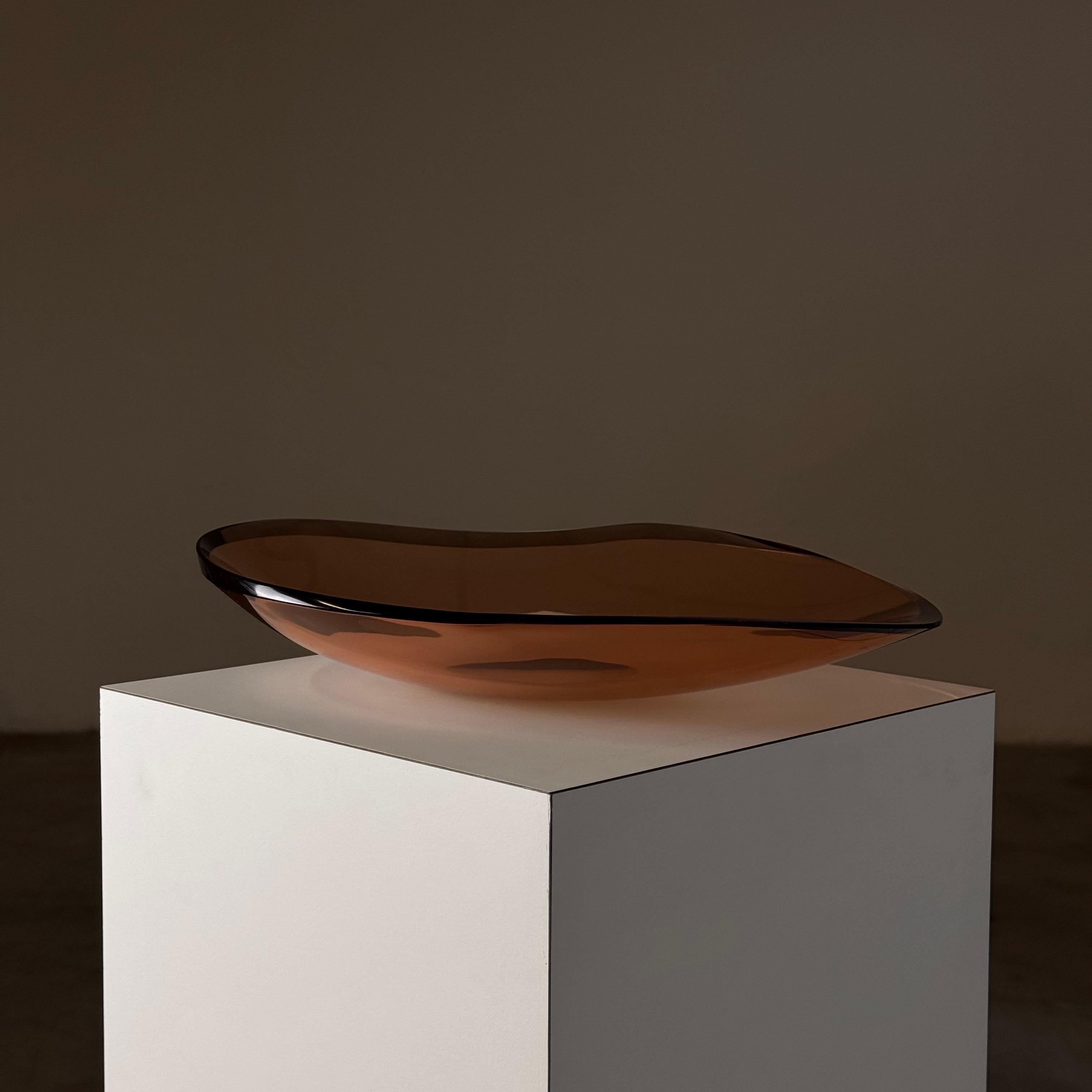 Mid-Century Modern Max Ingrand for Fontana Arte, Large Curved Pink Crystal Centerpiece, 1960s
