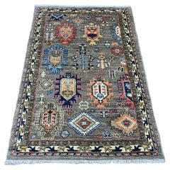 Tappeto orientale in lana annodata a mano di ispirazione caucasica 3'6 "x5' grigio con design anticato