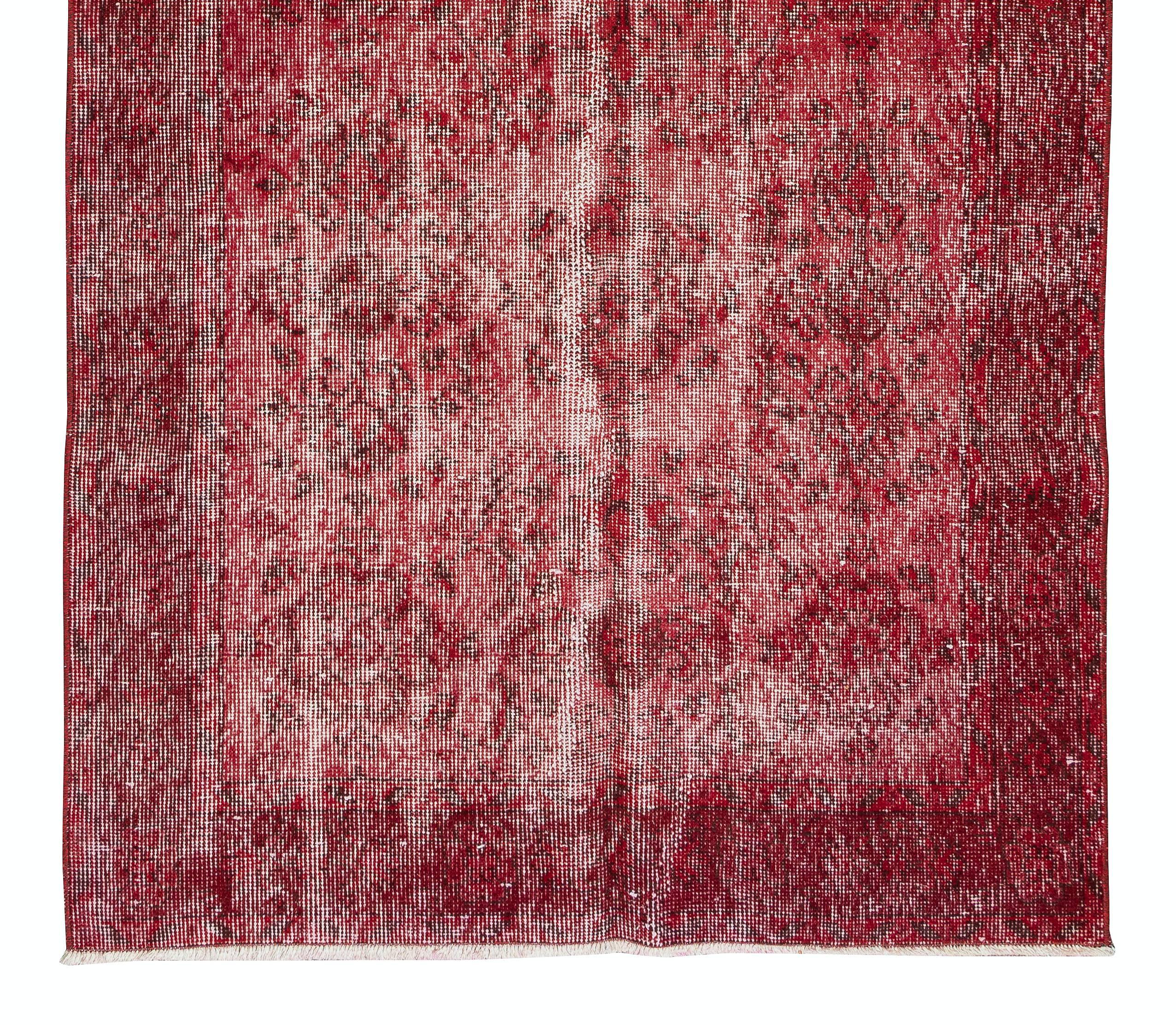 3.6x6.6 Ft Handgefertigter trkischer Teppich in Rot, dekorativer Vintage-Wollteppich (Handgeknüpft) im Angebot