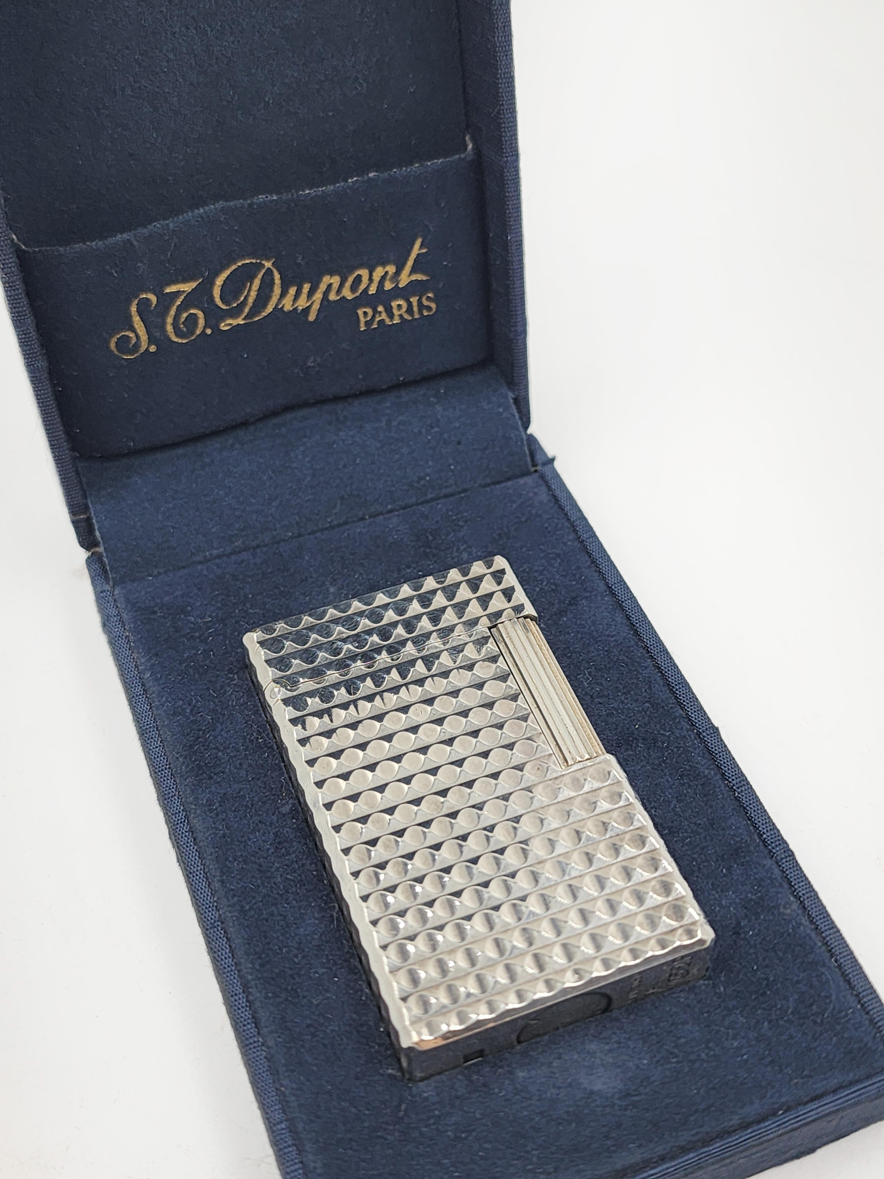 French 37 / 5.000 S.T. Dupont lighter from the 1970s For Sale
