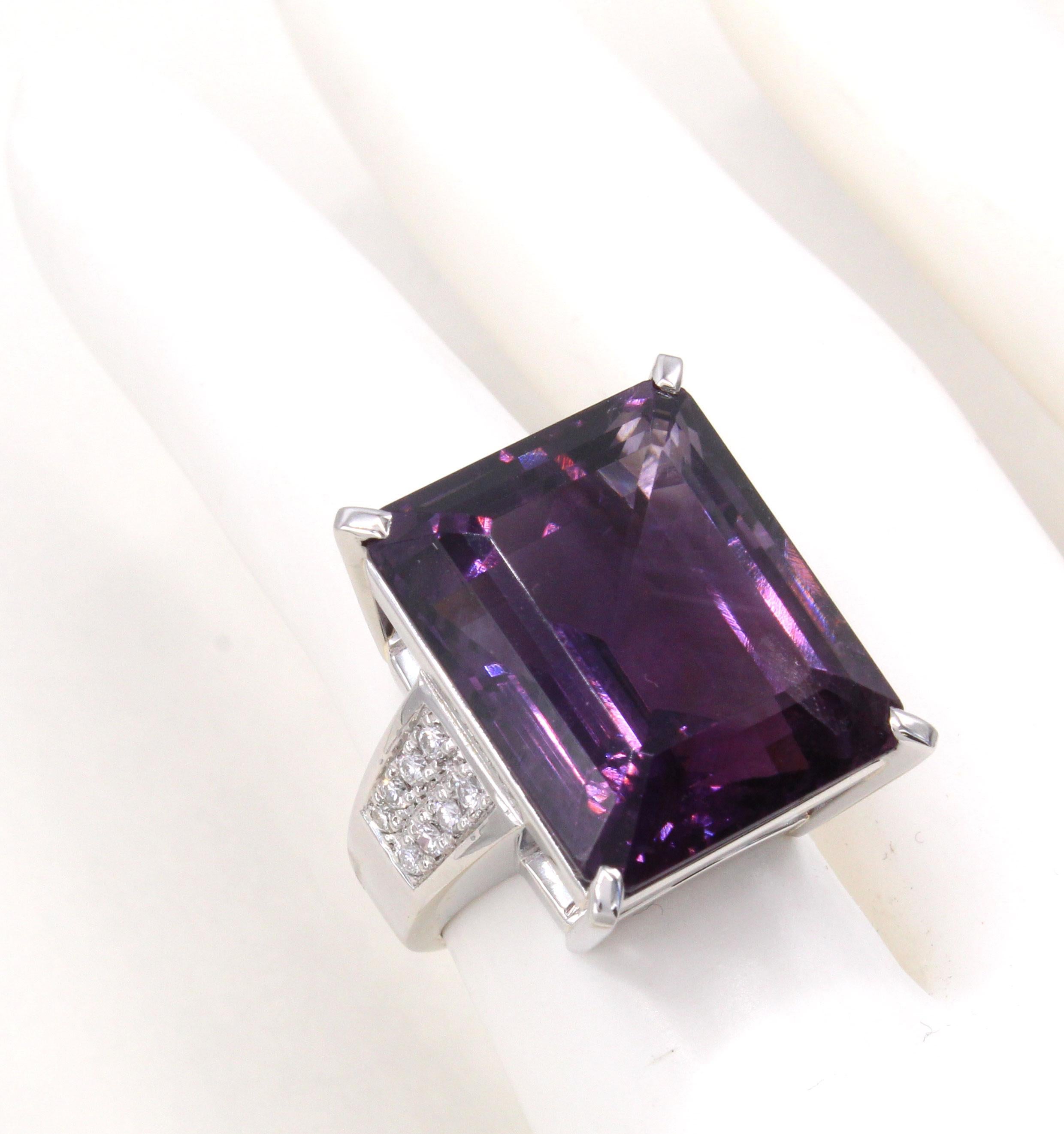 37 Carat Amethyst Diamond Platinum Ring In Excellent Condition In New York, NY