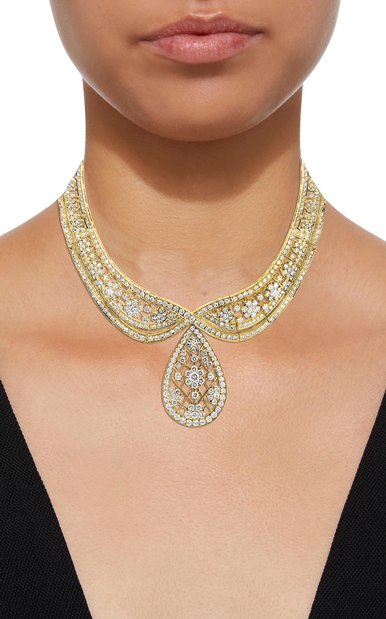 37 Carat Diamond Necklace and Earrings 185 Grams 18 Karat Gold Bridal Suite 2