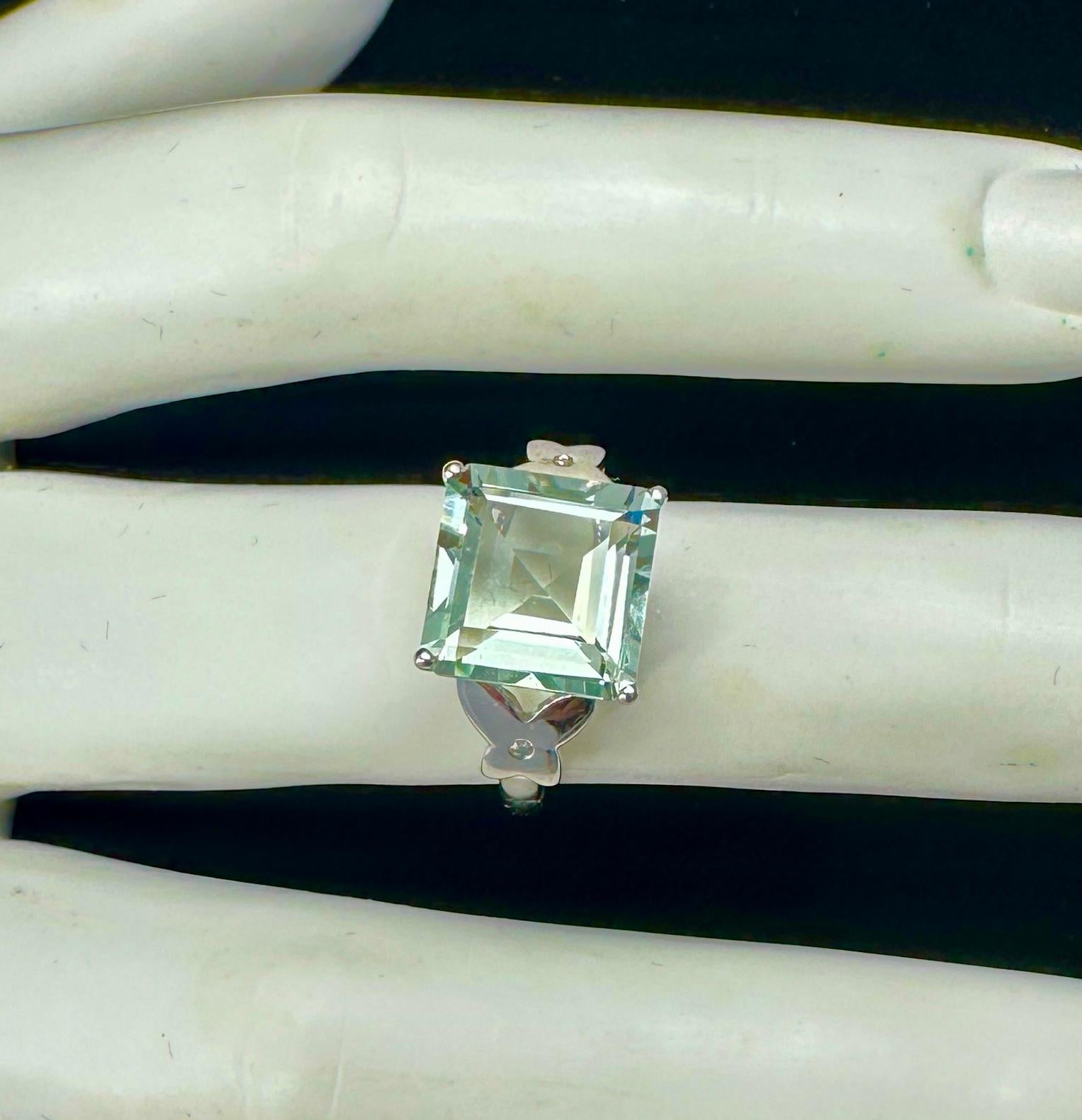 3,7 Karat Grüner Amethyst Ring Weißgold Quadratischer Stufenschliff Solitär Art Deco Damen im Angebot
