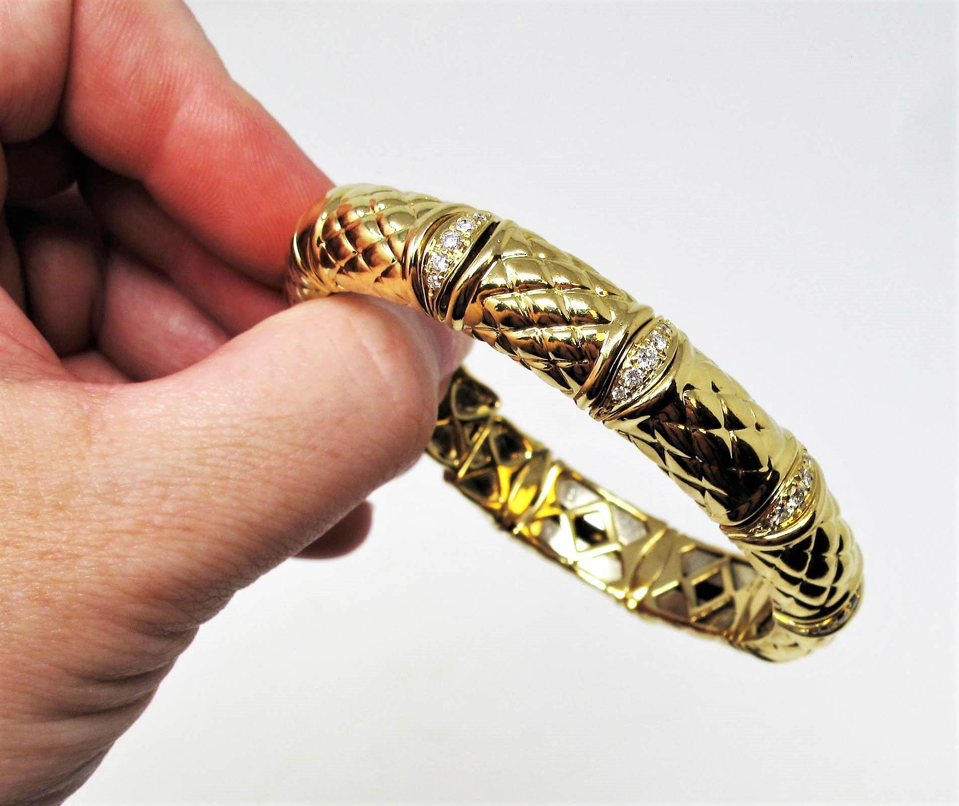 .37 Carat Pave Diamond Bamboo Style Flex Bangle Bracelet 18 Karat Yellow Gold For Sale 2