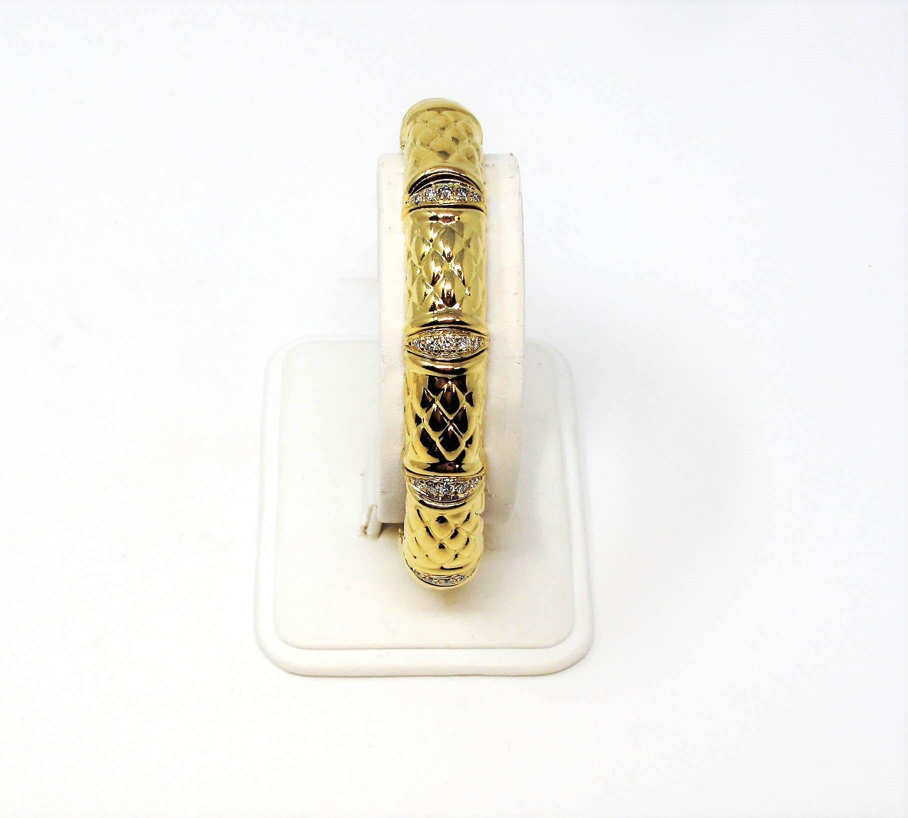 .37 Carat Pave Diamond Bamboo Style Flex Bangle Bracelet 18 Karat Yellow Gold For Sale 4