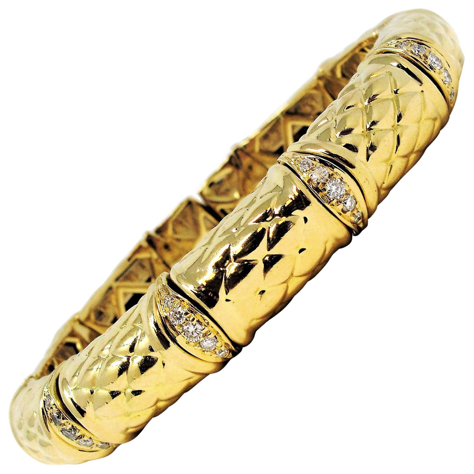 .37 Carat Pave Diamond Bamboo Style Flex Bangle Bracelet 18 Karat Yellow Gold For Sale