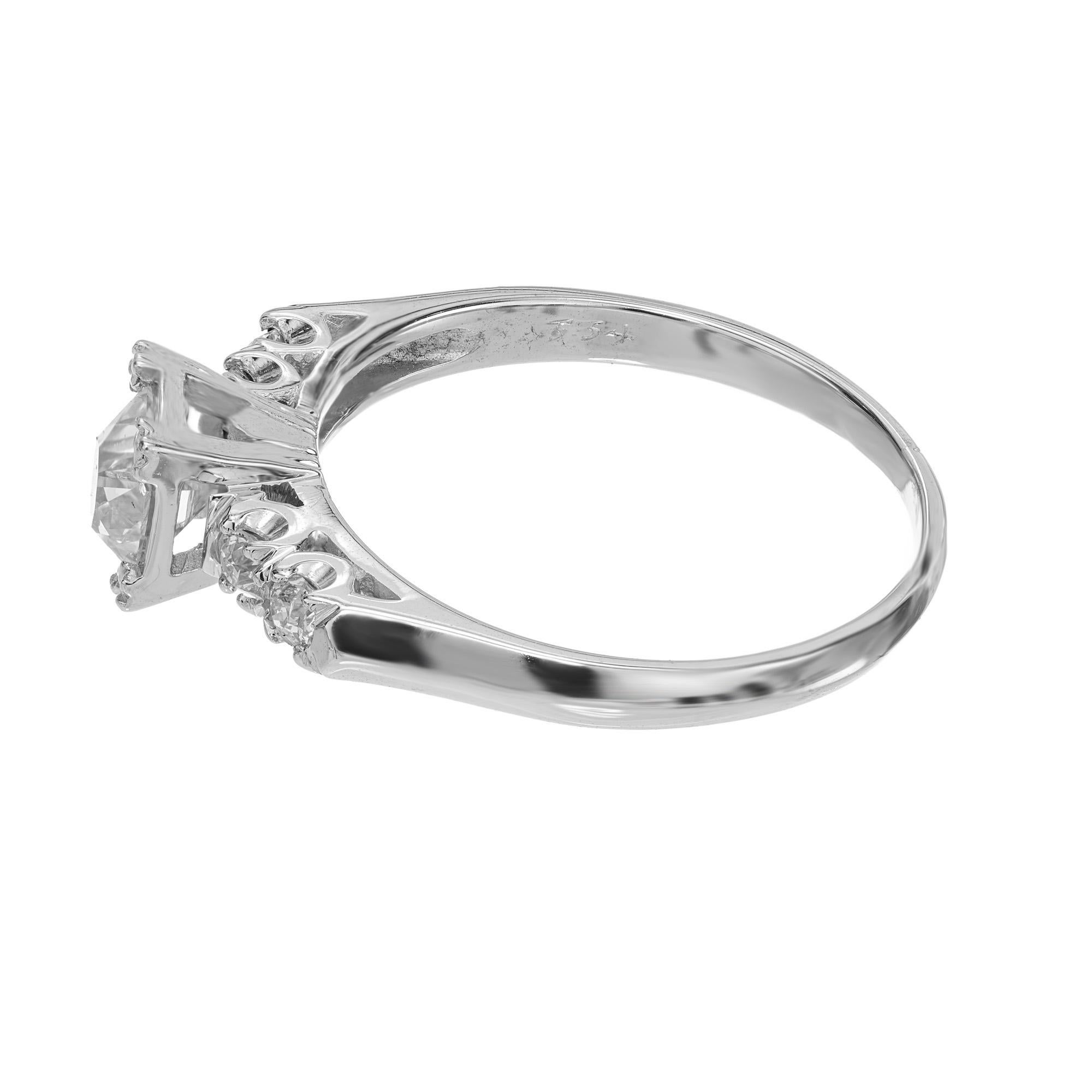 Bague de fiançailles en or blanc avec diamant carré de 0,37 carat Bon état - En vente à Stamford, CT