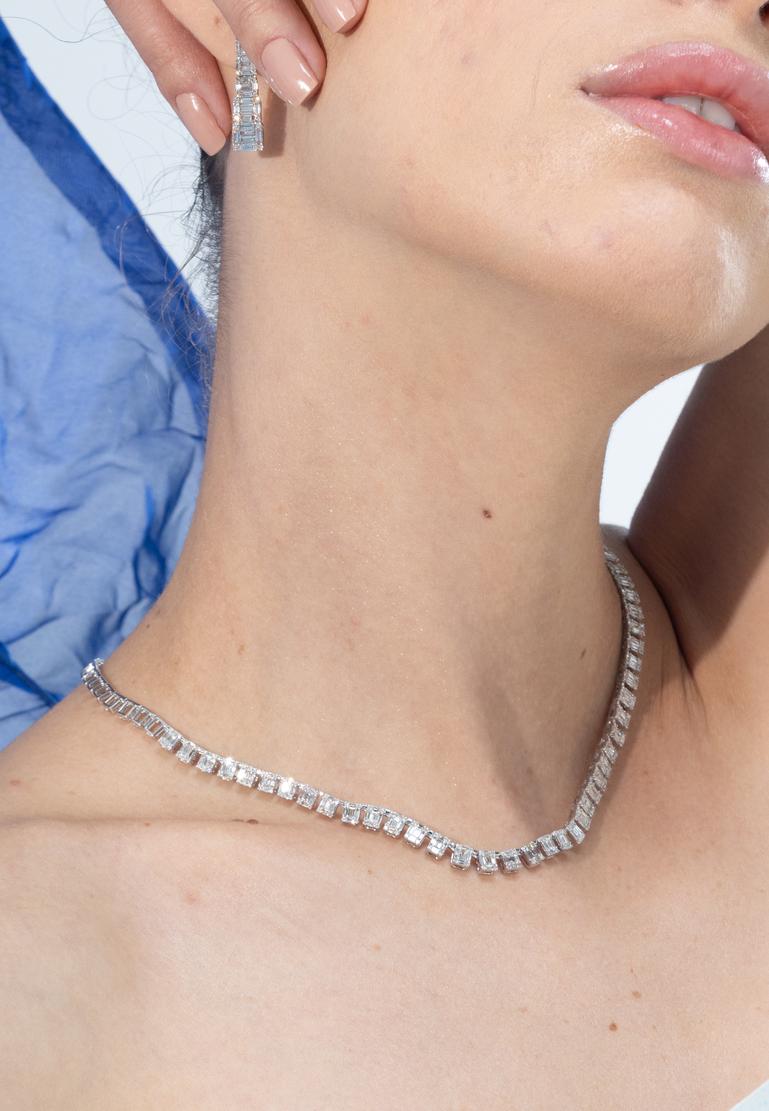 3.7 CTW Collar de Tenis con Diamantes de Corte Esmeralda en Juego Ilusión 18k Oro Blanco Macizo Corte mixto en venta