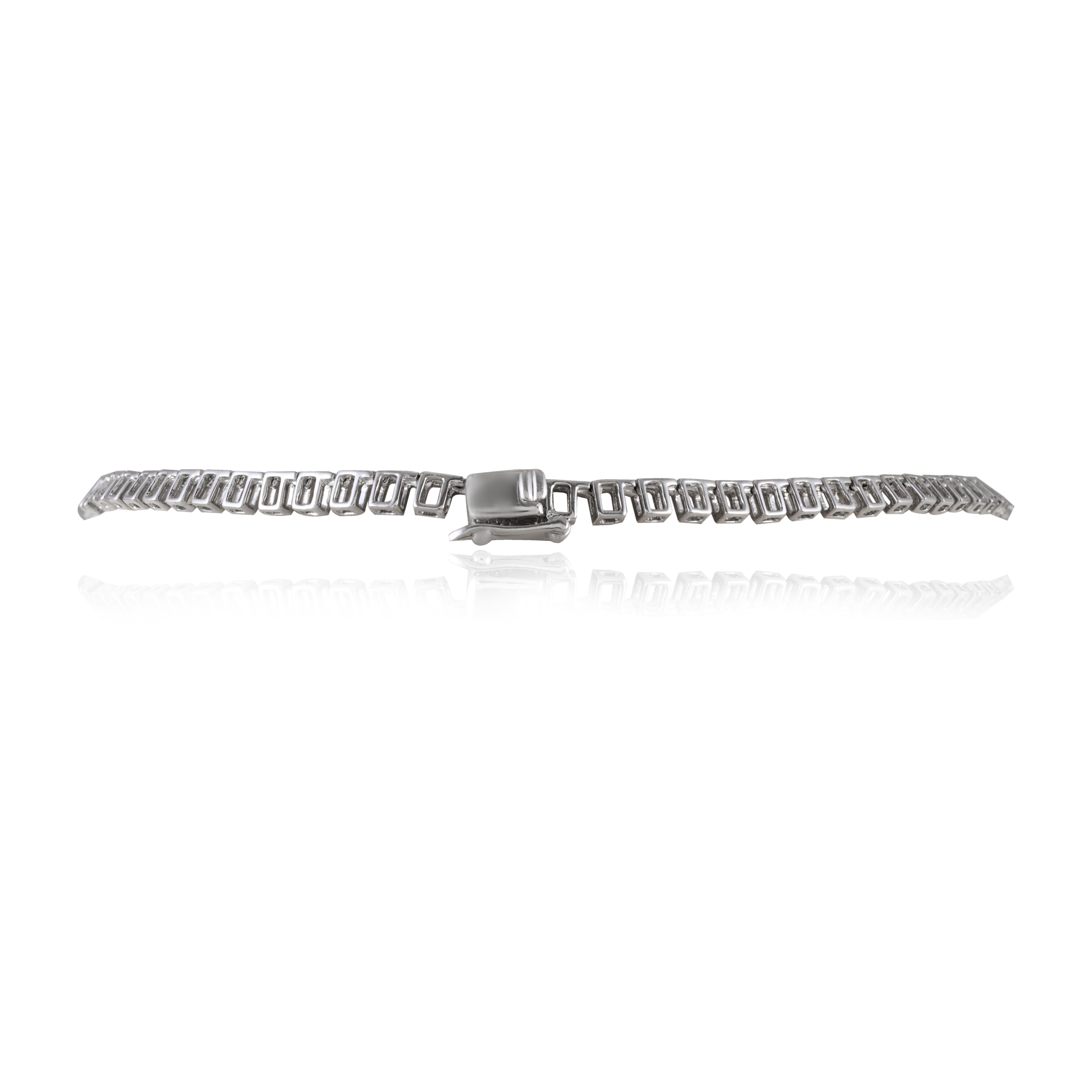 3.7 CTW Collar de Tenis con Diamantes de Corte Esmeralda en Juego Ilusión 18k Oro Blanco Macizo en venta 1