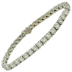 37 Round Brilliant Cut Diamond 18 Karat White Gold Tennis Bracelet