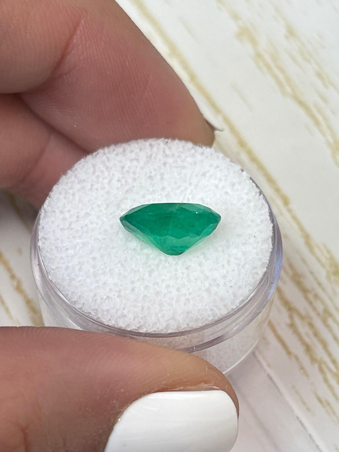 3.70 Carat 12x10 Electric Green Colombian Emerald - Oval Cut  May Birthstone For Sale 1