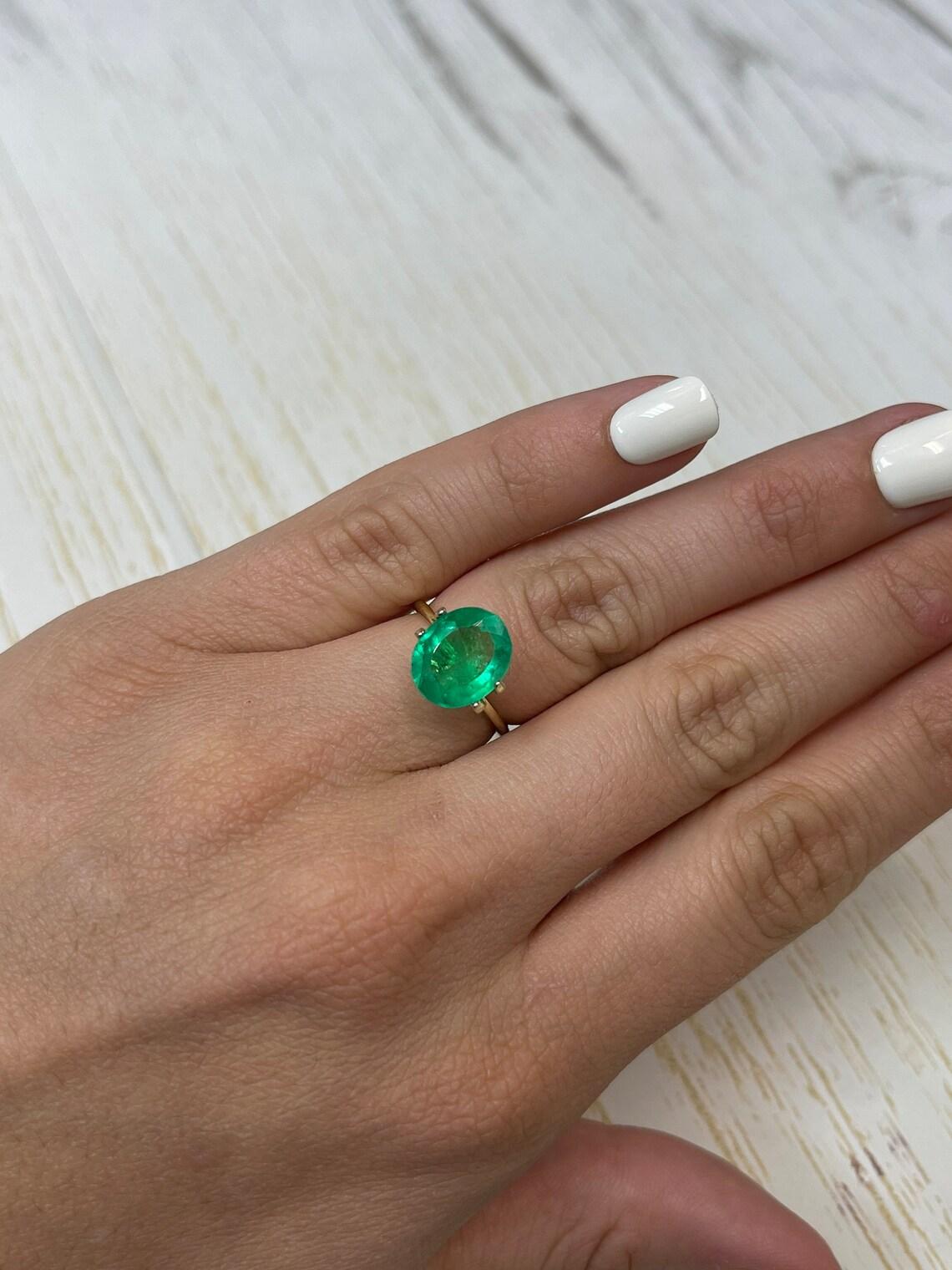 3.70 Carat 12x10 Electric Green Colombian Emerald - Oval Cut  May Birthstone For Sale 2