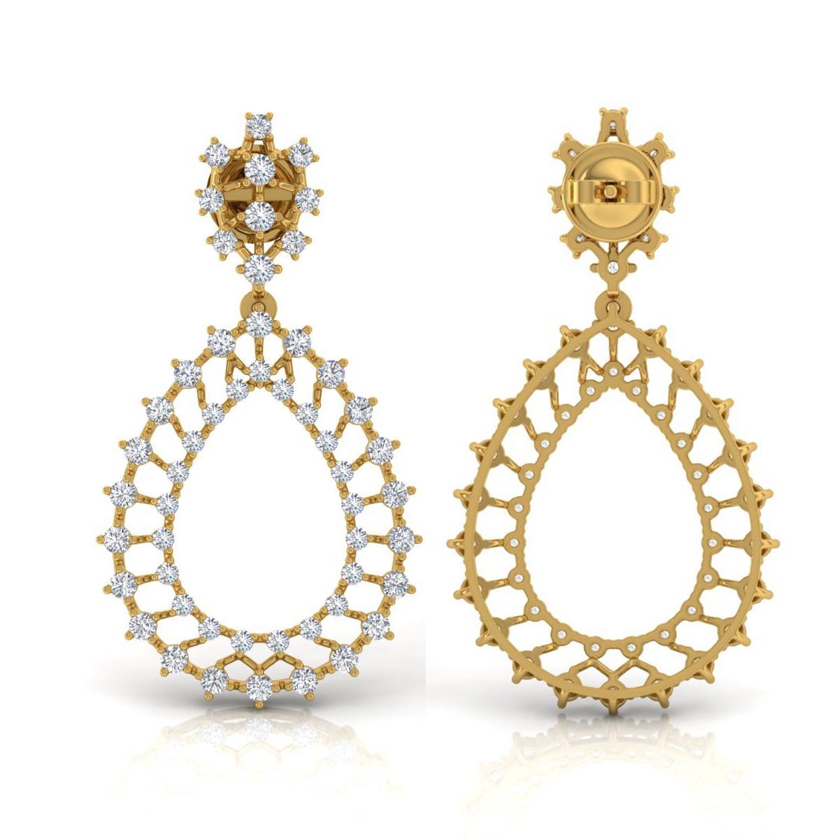 3.70 Carat Diamond Dangle Earrings 18 Karat Yellow Gold Handmade Fine Jewelry For Sale 1