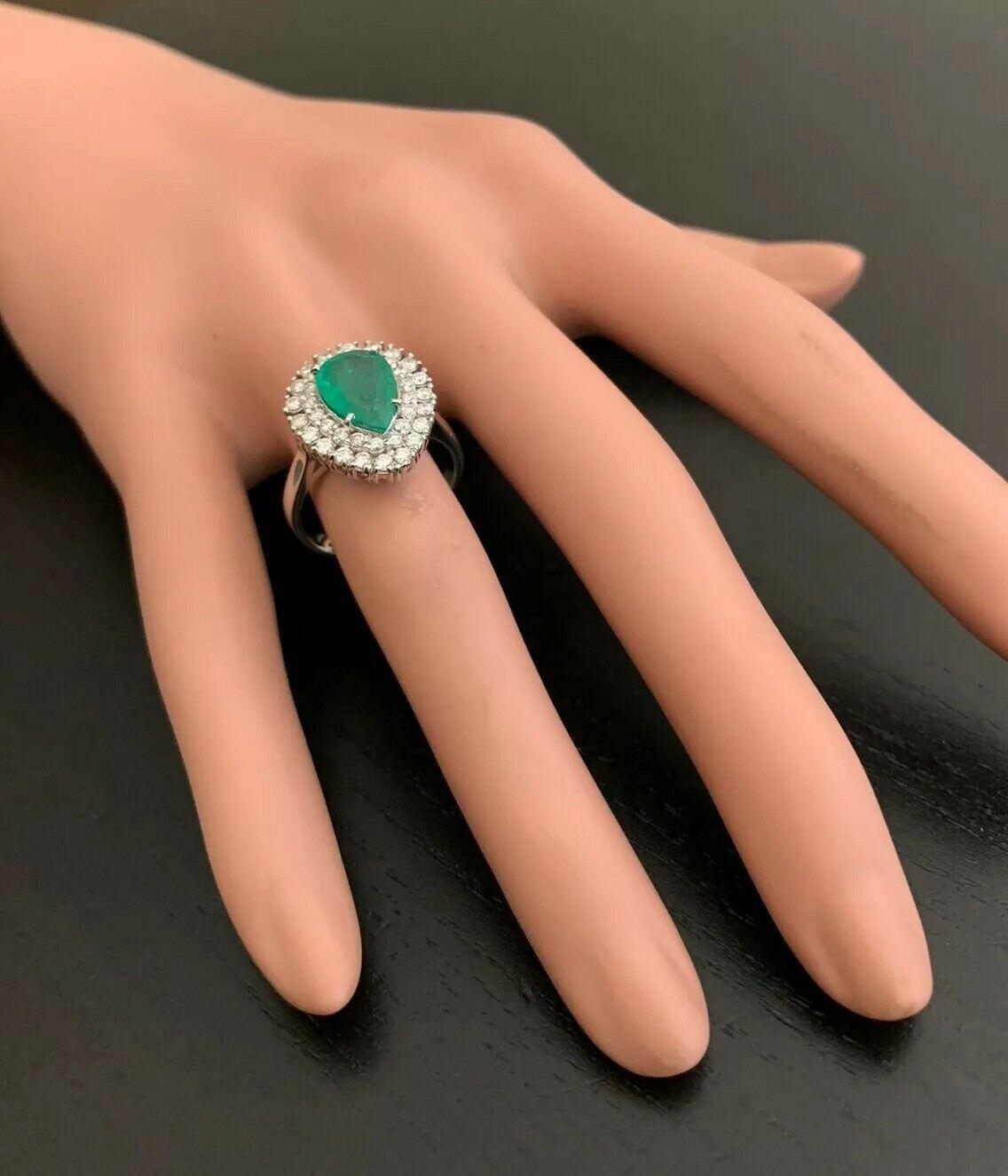 3.70 Carat Natural Emerald and Diamond 14 Karat Solid White Gold Ring For Sale 1