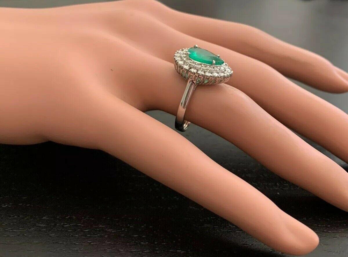 3.70 Carat Natural Emerald and Diamond 14 Karat Solid White Gold Ring For Sale 2