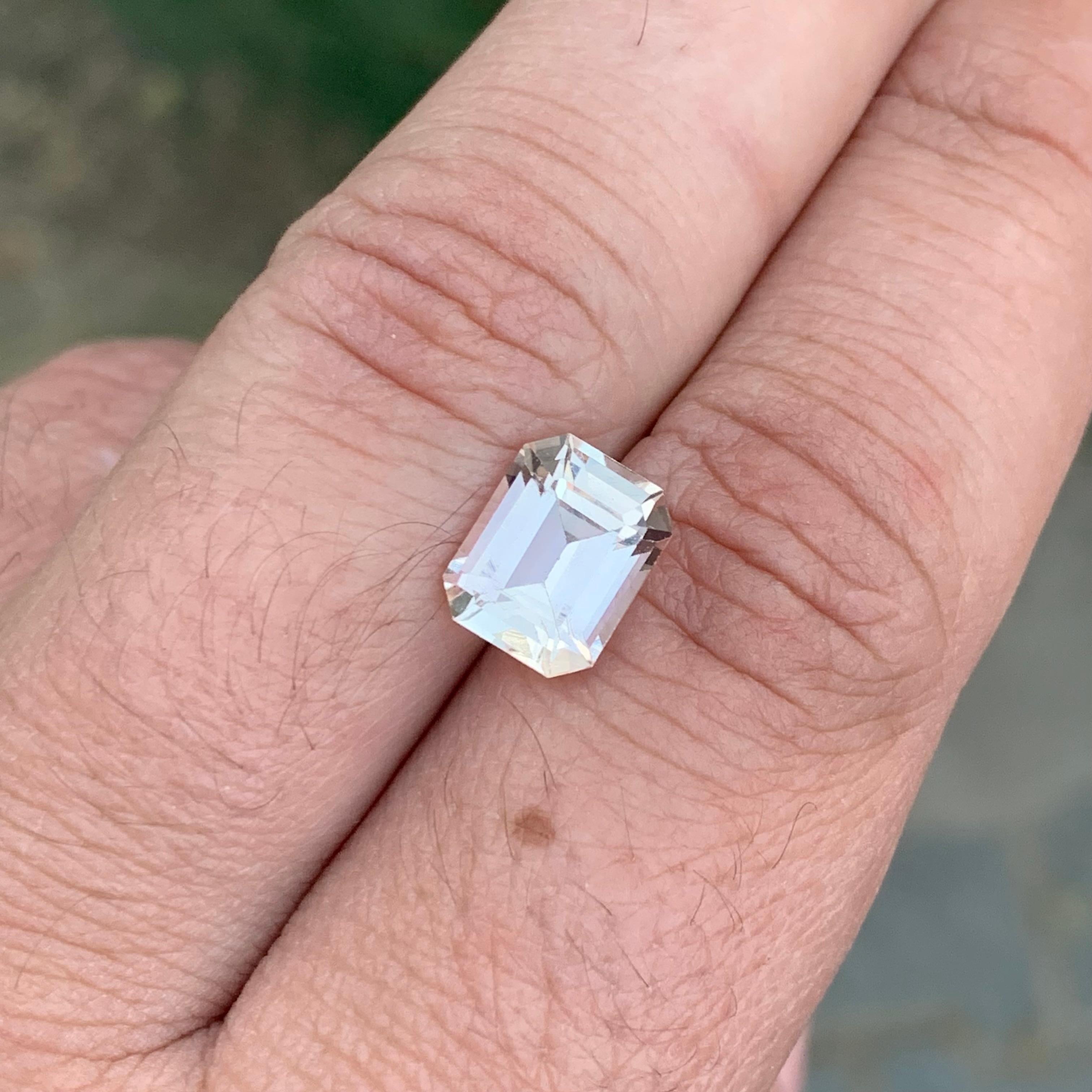 3.70 Karat natürlicher loser Goldtopas Smaragdform Edelstein im Angebot 3