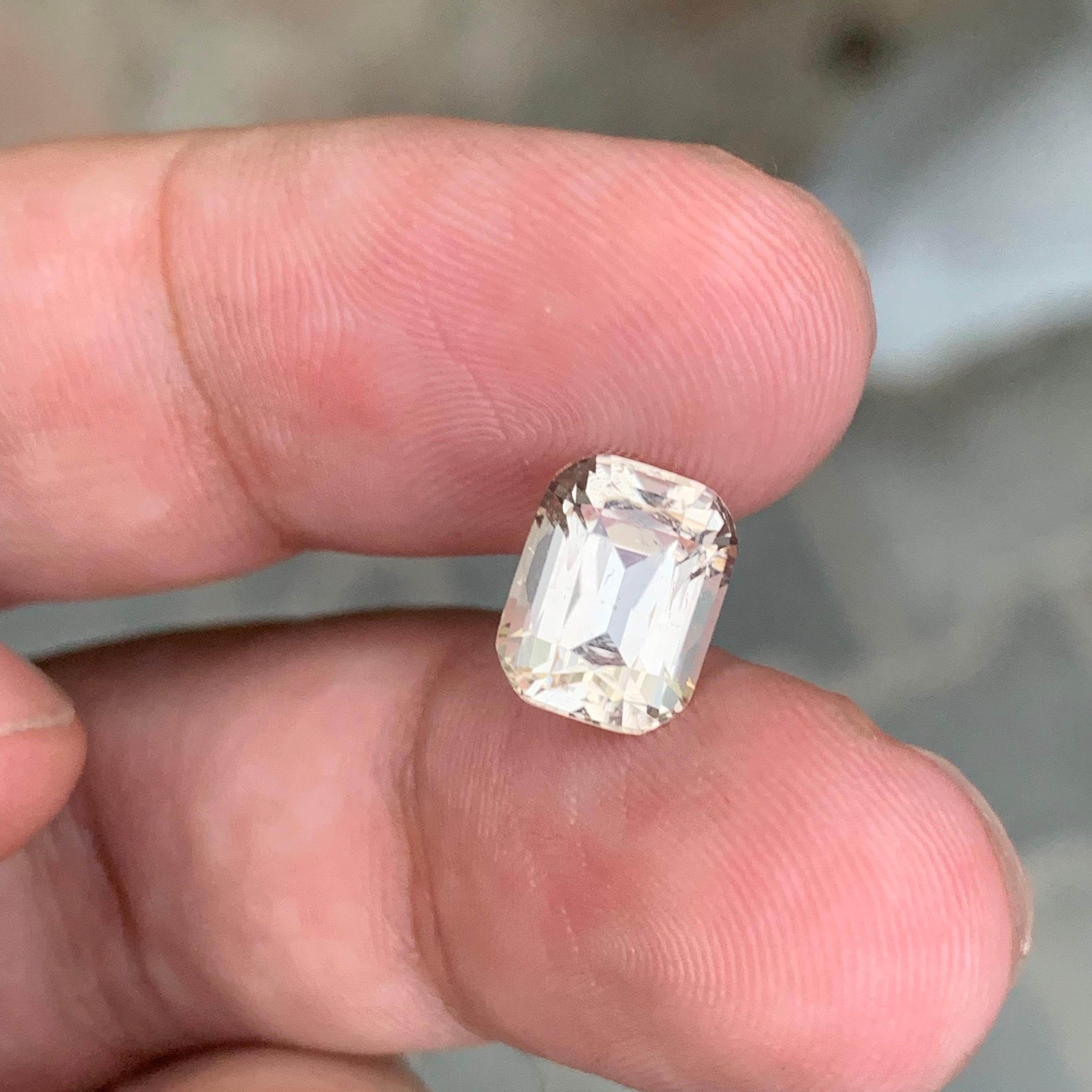 3.70 Carat Natural Loose Imperial Topaz Cushion Shape Gemstone (pierre précieuse en forme de coussin) Neuf - En vente à Peshawar, PK