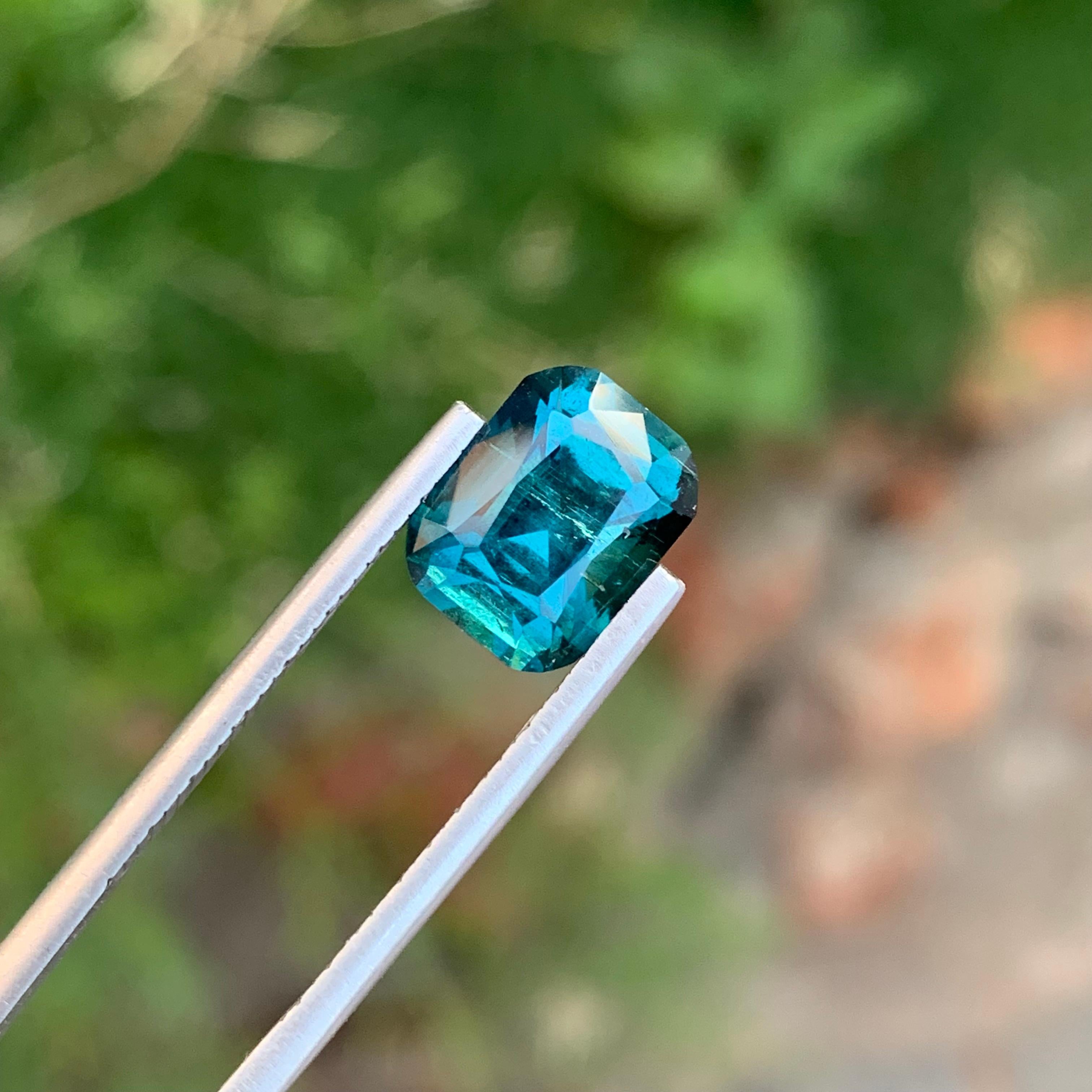 Tourmaline bleue en forme de coussin de 3.70 carat pour bijoux en vente 1