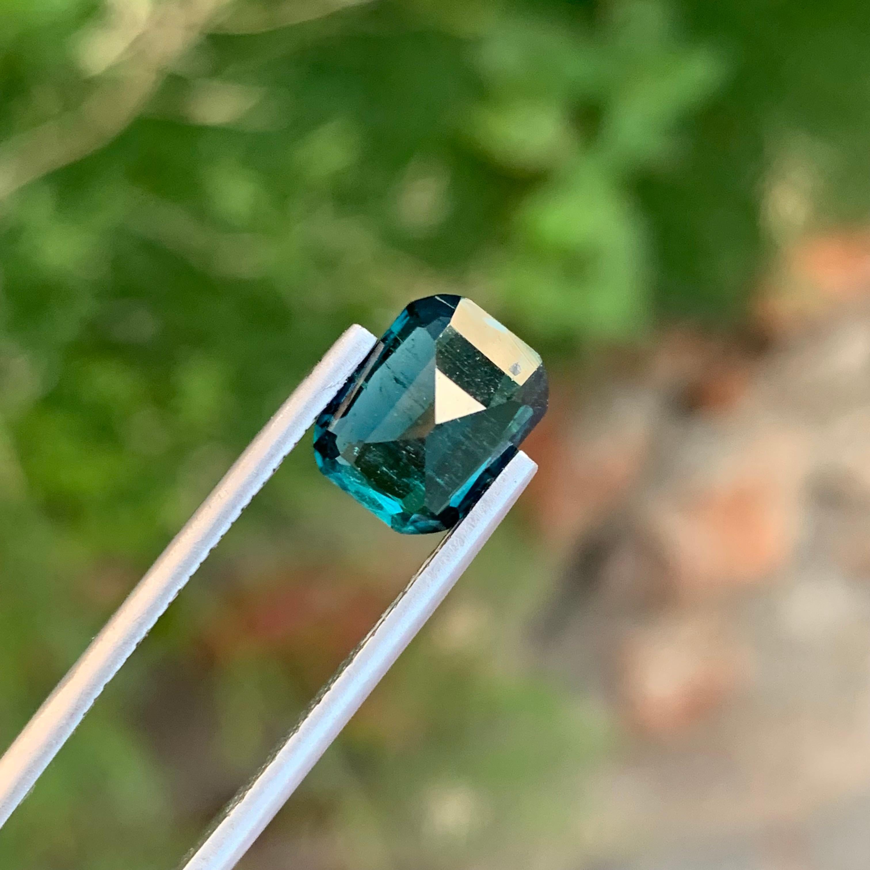 Tourmaline bleue en forme de coussin de 3.70 carat pour bijoux en vente 2
