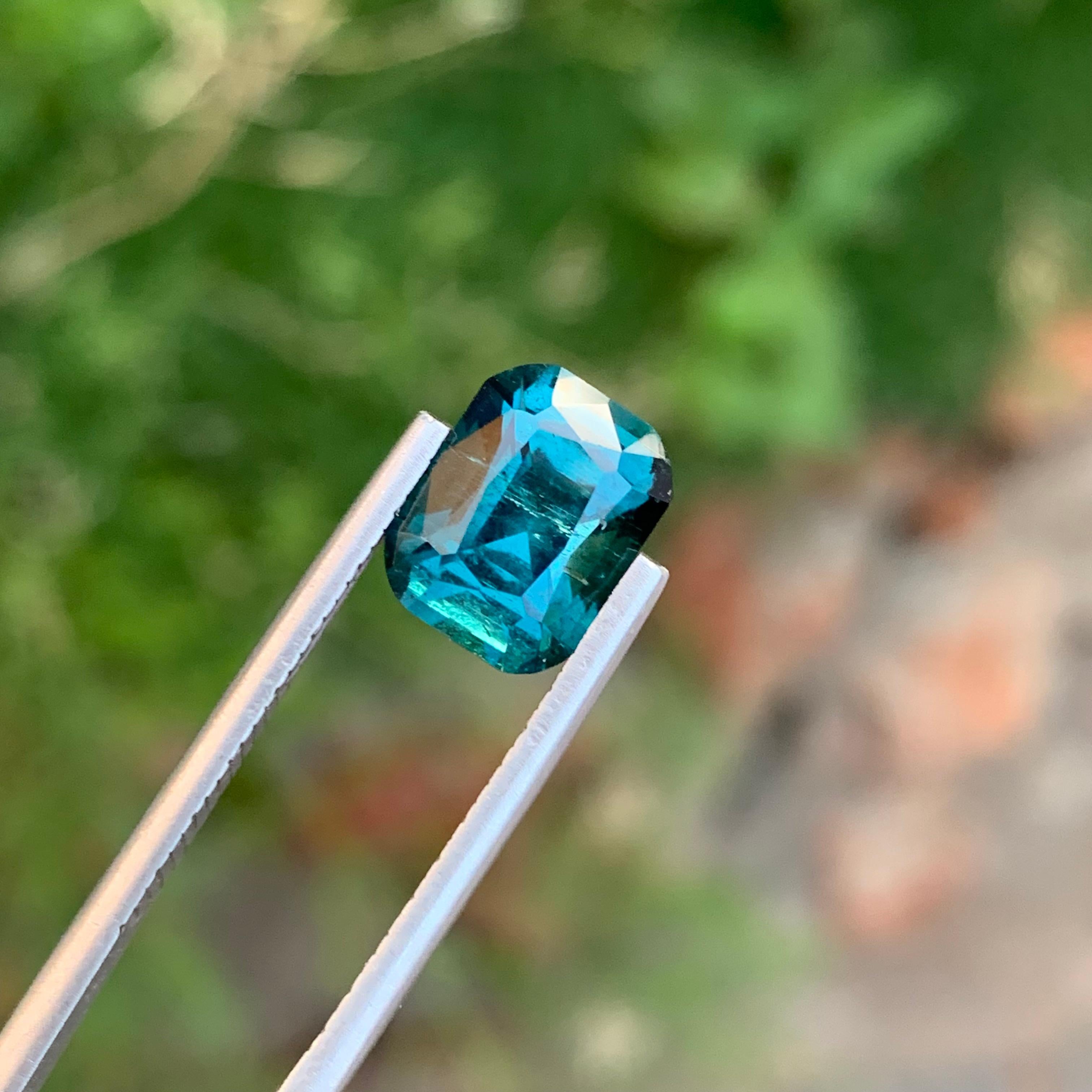 Tourmaline bleue en forme de coussin de 3.70 carat pour bijoux en vente 3