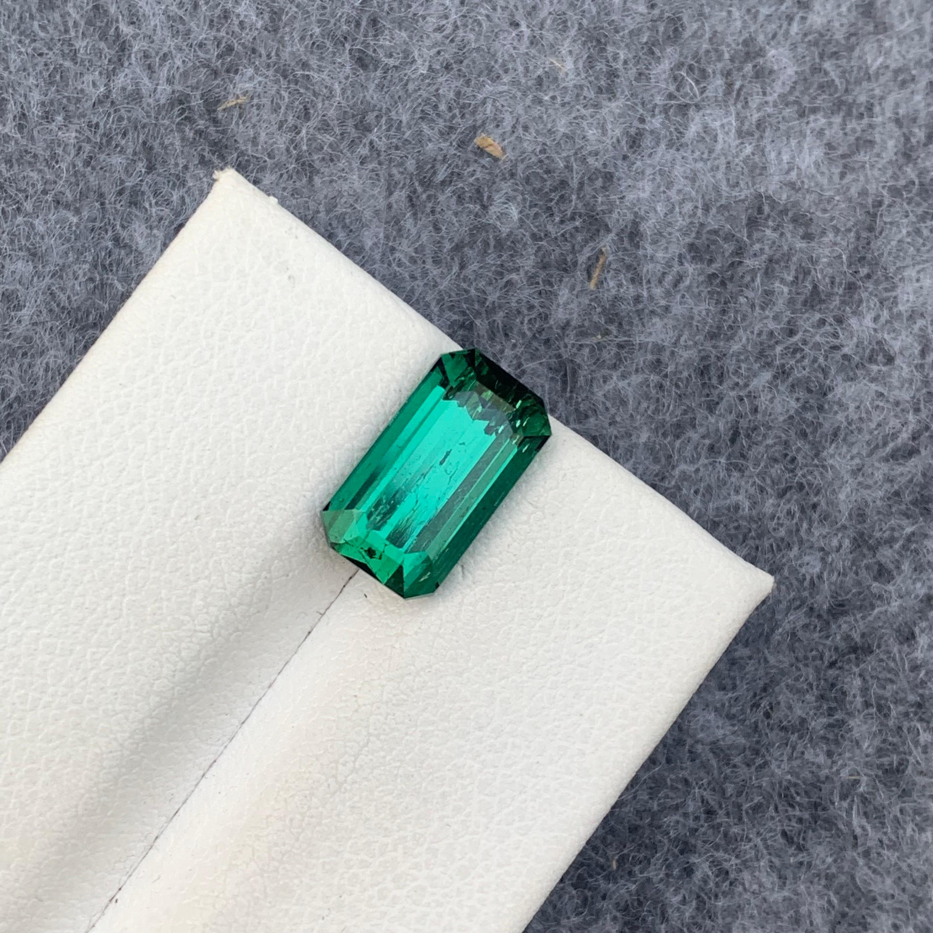Gemstone Type : Tourmaline
Weight : 3.70 Carats
Dimensions : 11.5x6.5x5.6 Mm
Origin : Kunar Afghanistan
Clarity : SI
Shape: Emerald
Color: Lagoon Green
Certificate: On Demand
Basically, mint tourmalines are tourmalines with pastel hues of light