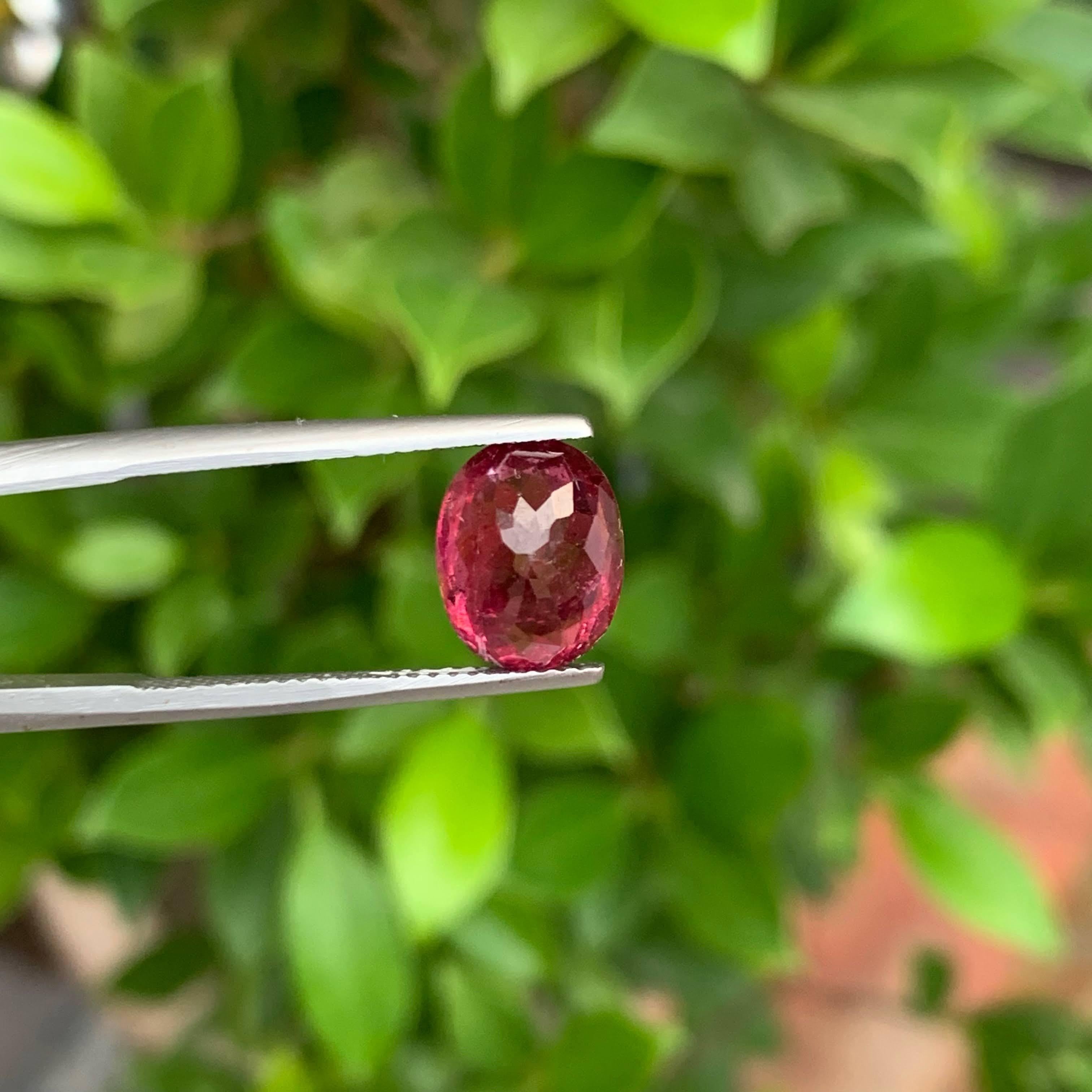 da uomo o donna 3,70 carati di tormalina rubelite naturale sciolta, taglio ovale, gemma afgana in vendita