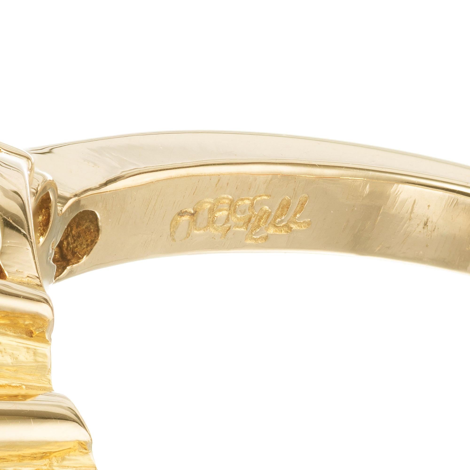 Women's 3.70 Carat Oval Garnet Diamond Yellow Gold Ring For Sale