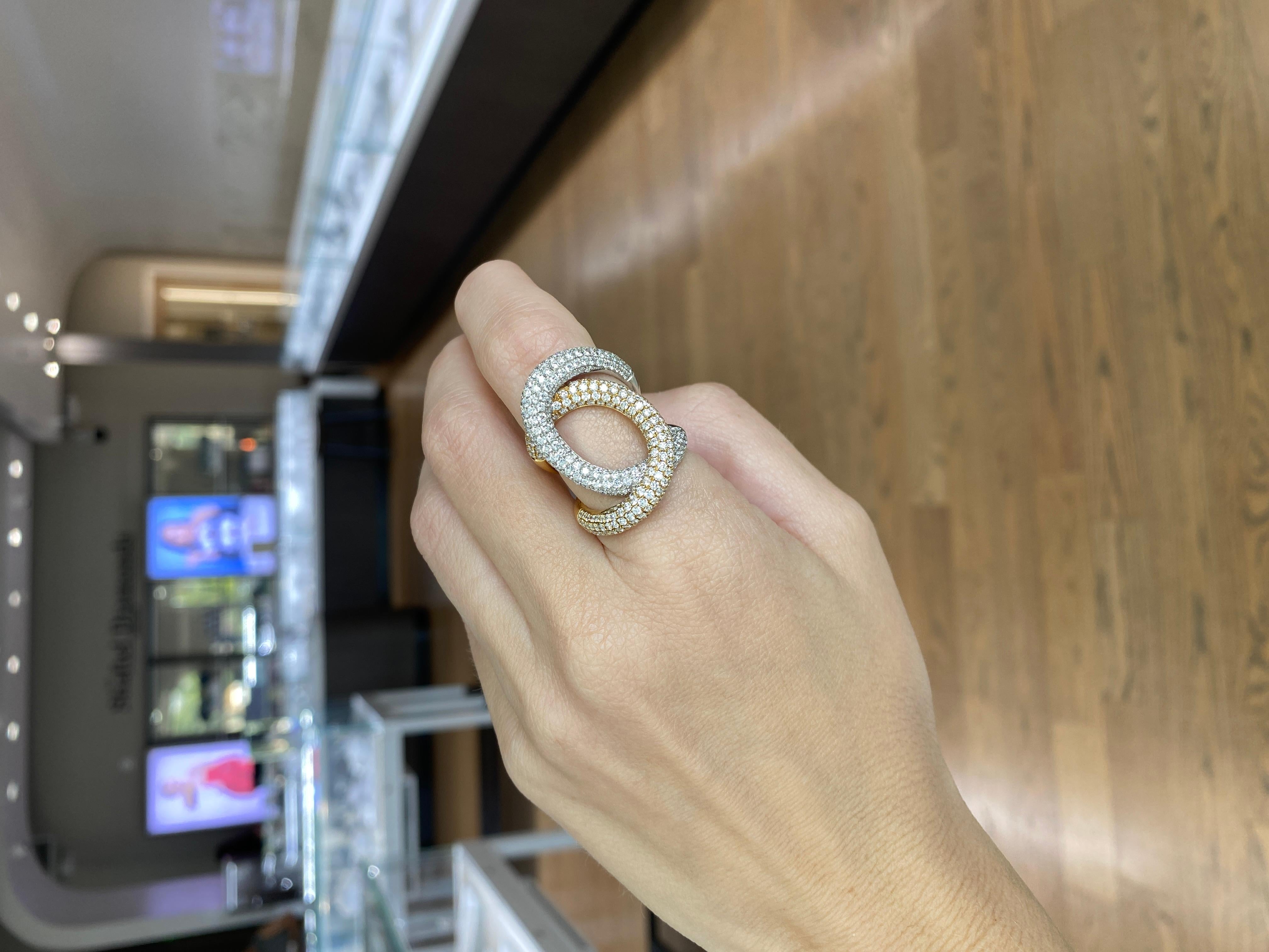 Anillo Espiral de Oro Blanco y Amarillo de 18 Quilates con Diamantes Engastados de 3,70 Quilates en venta 13