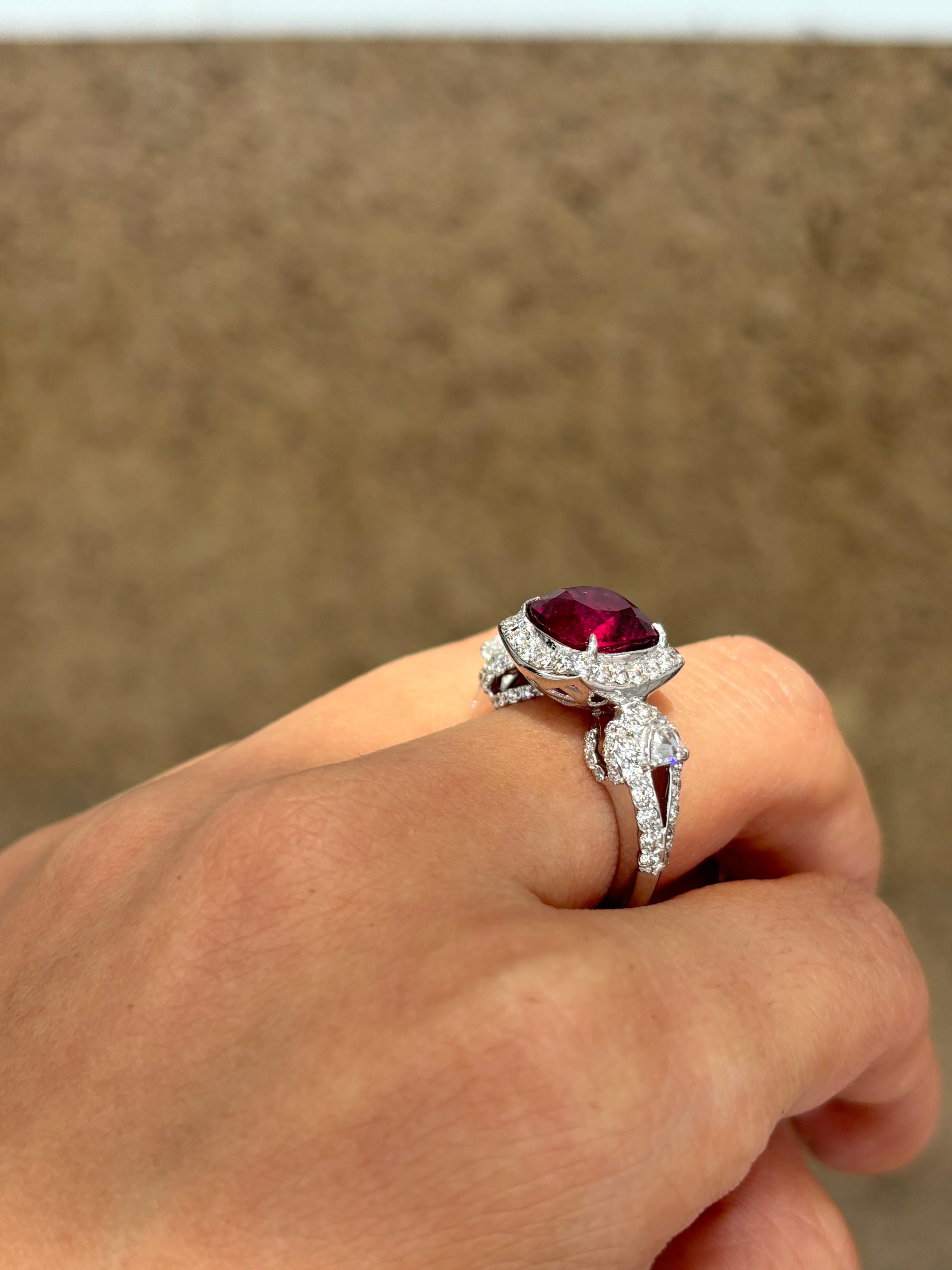 3.70 Carat Rubelite and Diamond Cocktail Ring in 18K White Gold In New Condition For Sale In Bangkok, Thailand