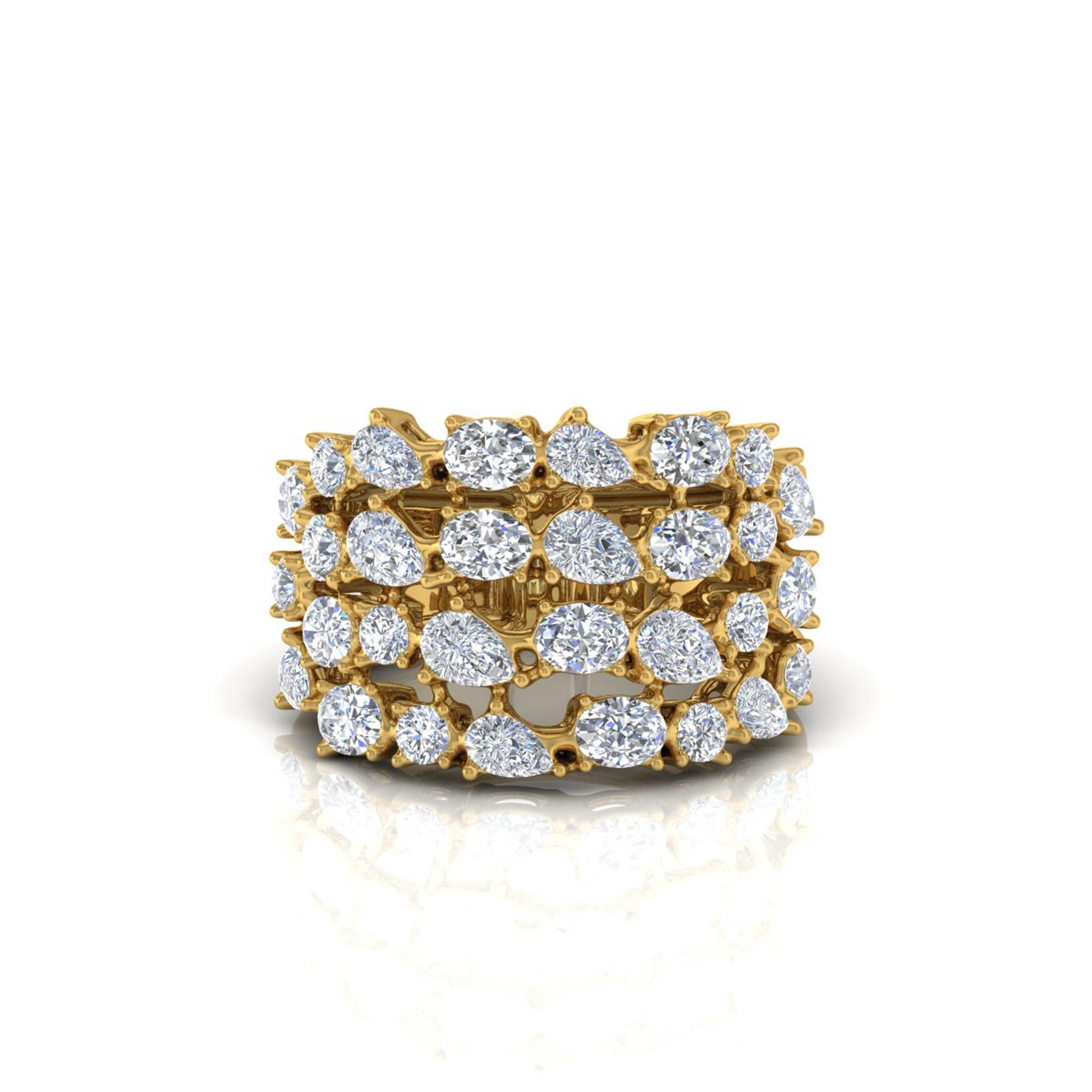 Anello da cocktail in oro giallo con diamante a forma multipla da 3,70 carati con purezza SI e colore HI