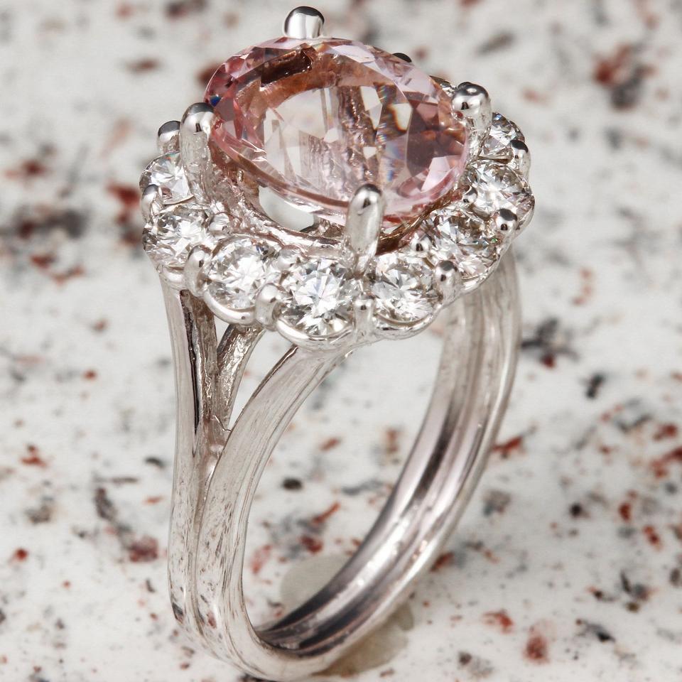 3.70 Carat Exquisite Natural Morganite and Diamond 14K Solid White Gold Ring In New Condition For Sale In Los Angeles, CA